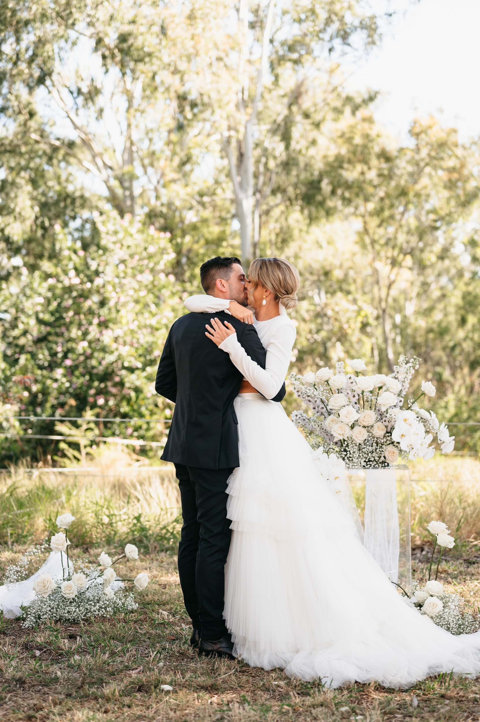 The Raw Photographer - Cairns Wedding Photographer - Mareeba Tablelands - Queensland photography - Kyha dress - luxury-32.jpg
