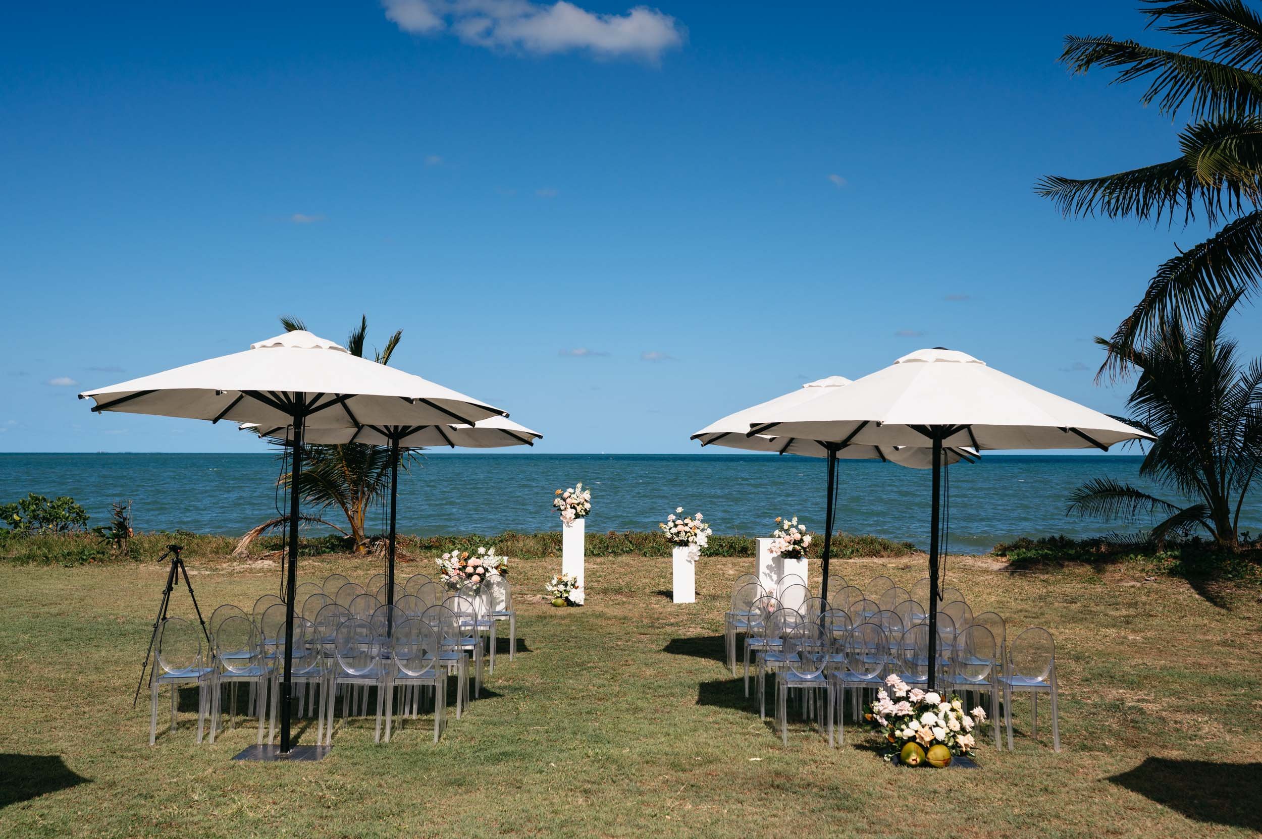 The Raw Photographer - Cairns Wedding Photographer - Port Douglas ceremony venues and locations.jpg