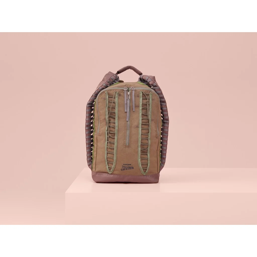 EK17B_57K_front_299,95euro