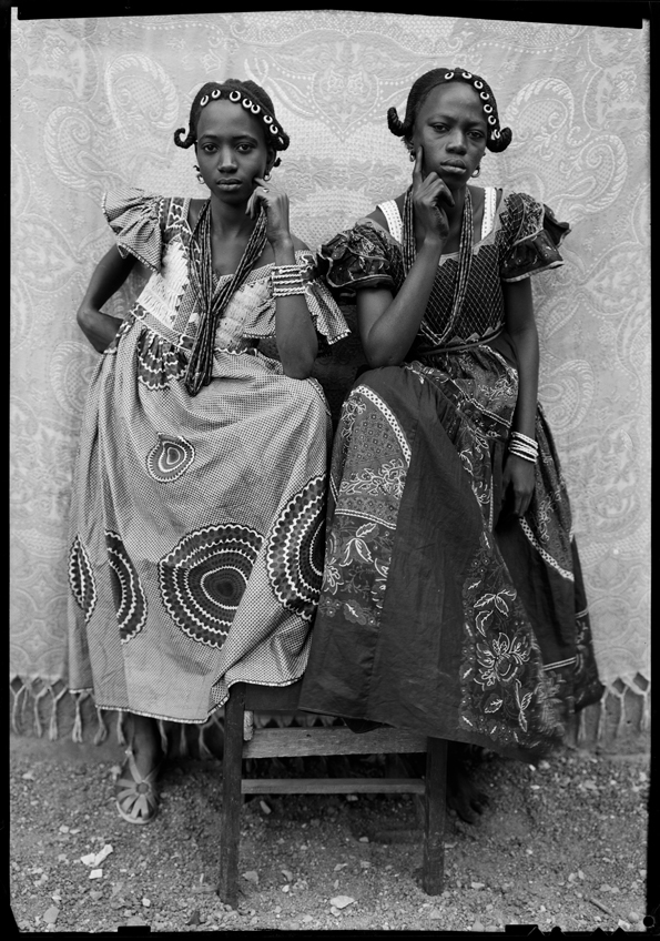Untitled, 1949/51 © Seydou Keïta / SKPEAC/ photo courtesy of CAAC - The Pigozzi Collection, Geneva