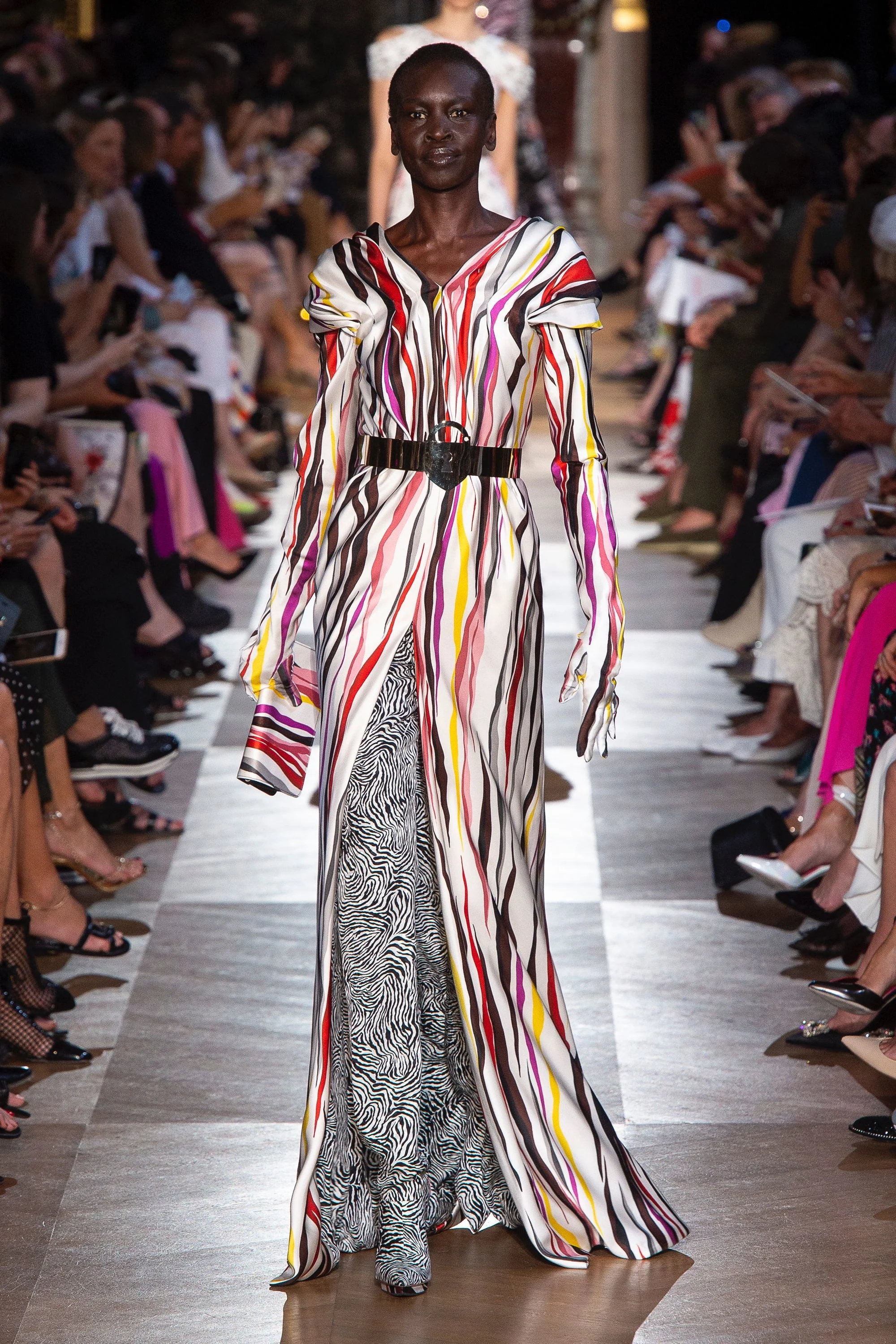 Schiaparelli_AW18_couture 2.jpg