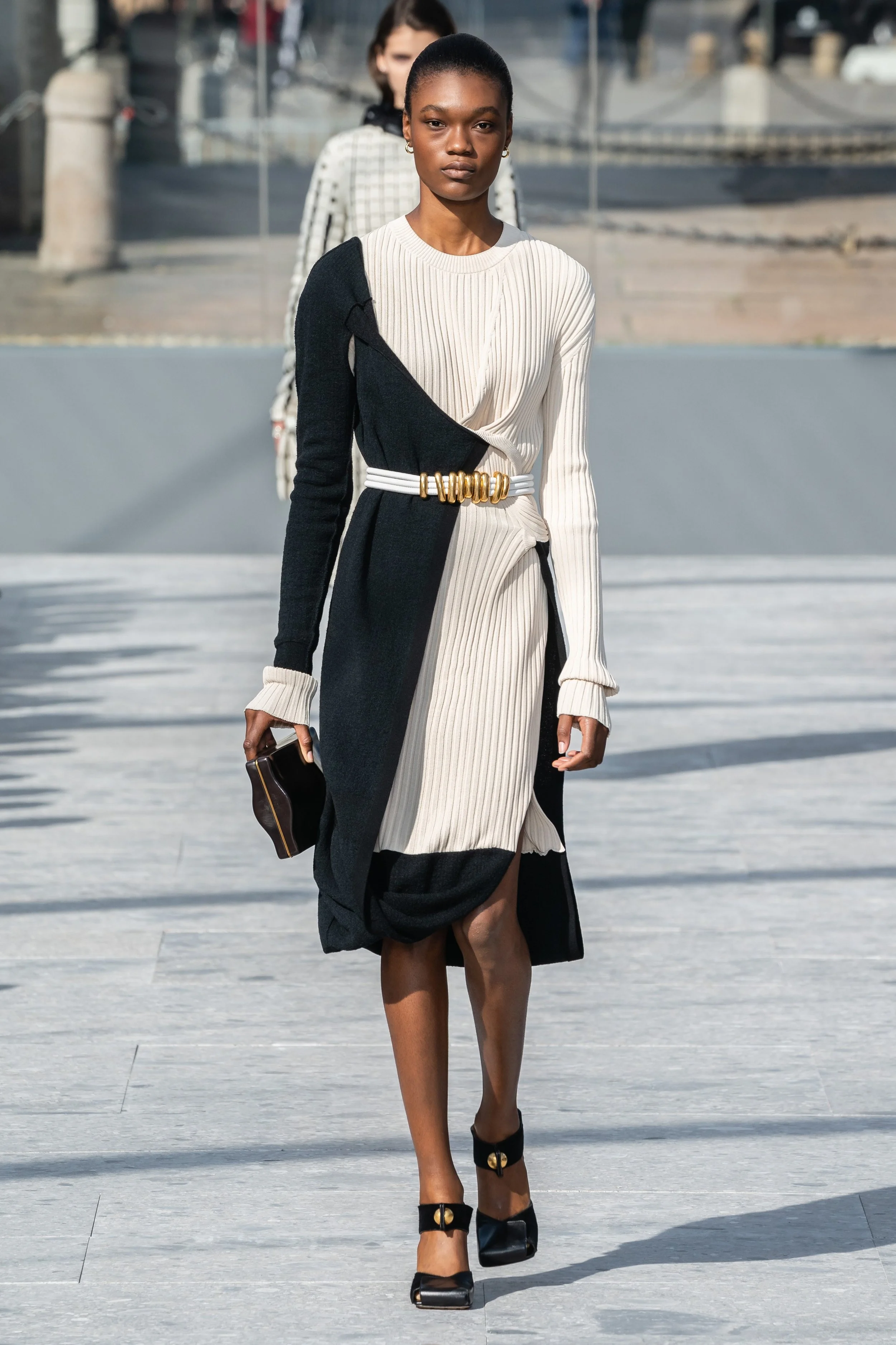 _BOTTEGA VENETA AW190465.jpg
