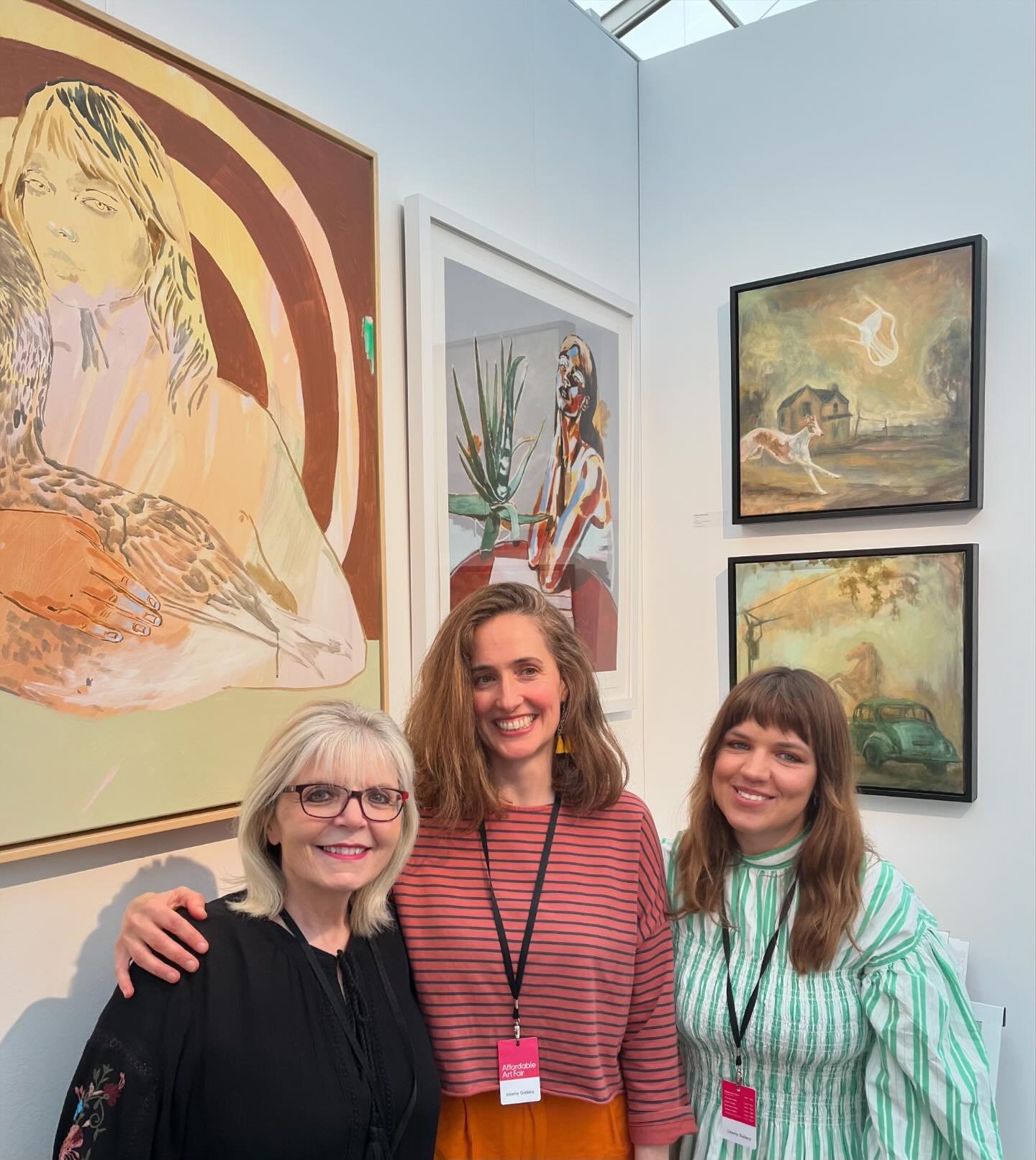 It&rsquo;s always such a treat to #meettheartist and we had some very happy clients able to chat with two of our brilliant artists @affordableartfairuk - @marcelinaamelia and @gracewilmshurst Shown here are @out_in_london and @andfotography2 (great a