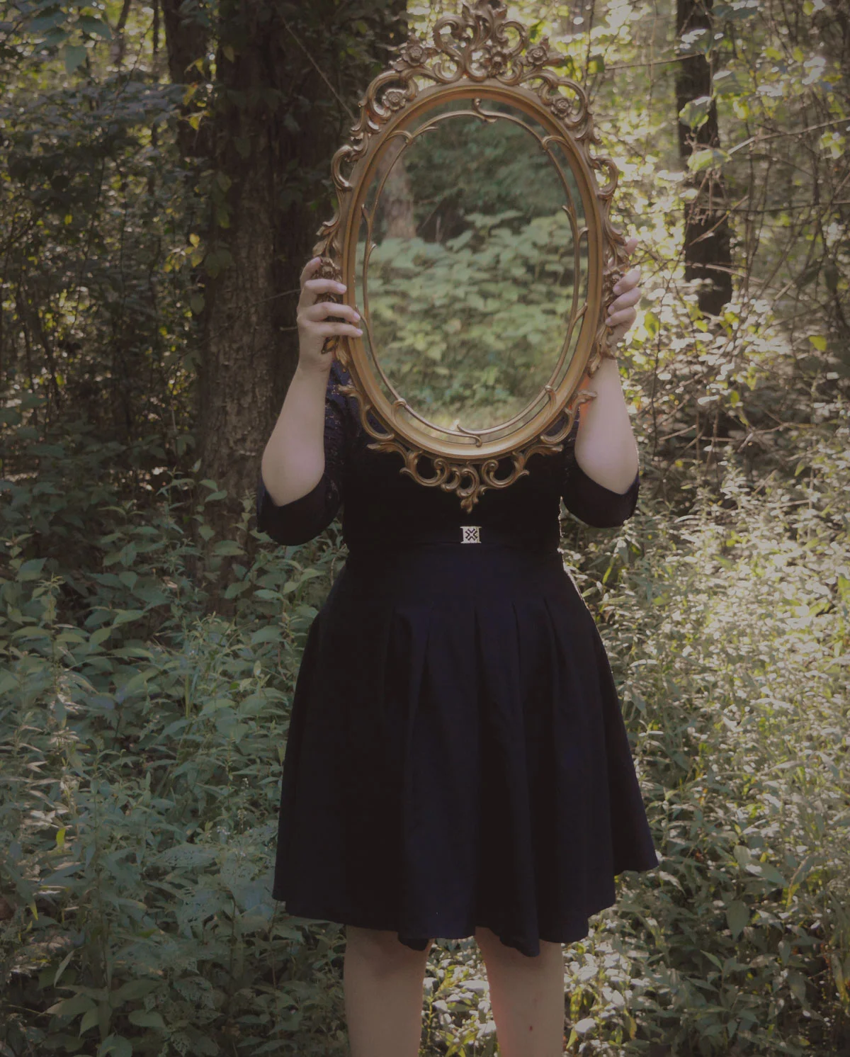 beautiful-black-blur-987627.jpg