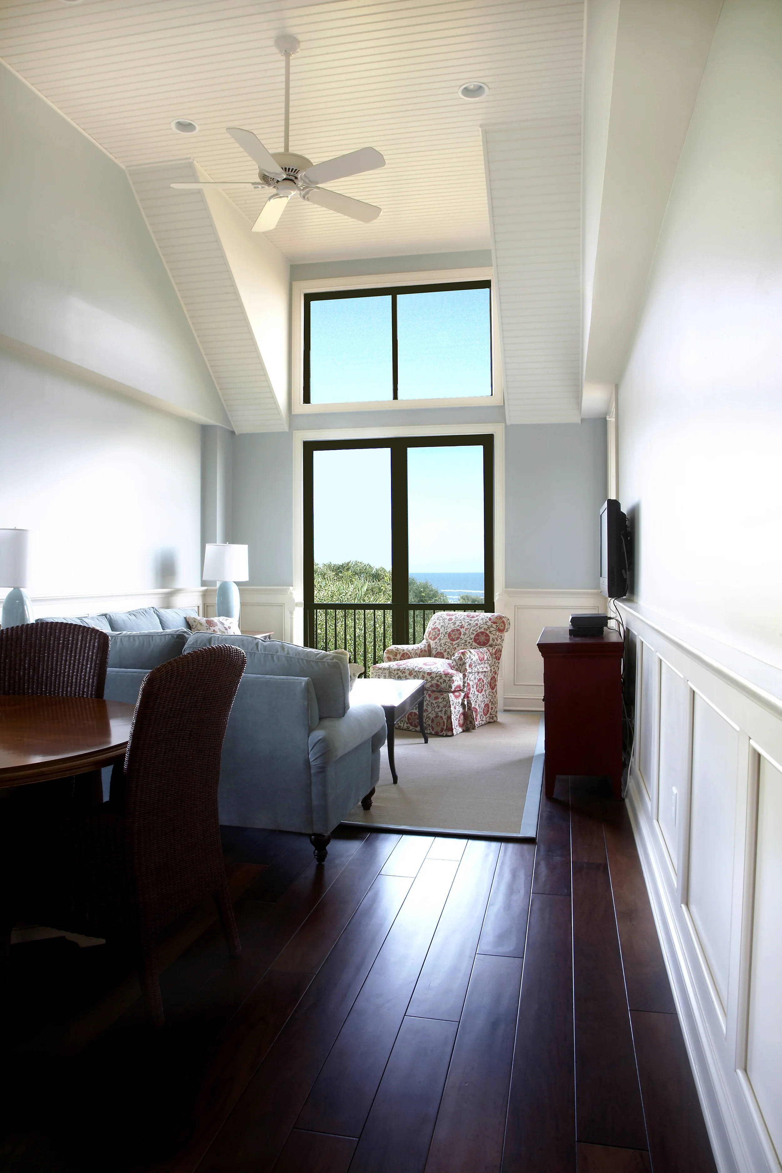 livingroom.jpg