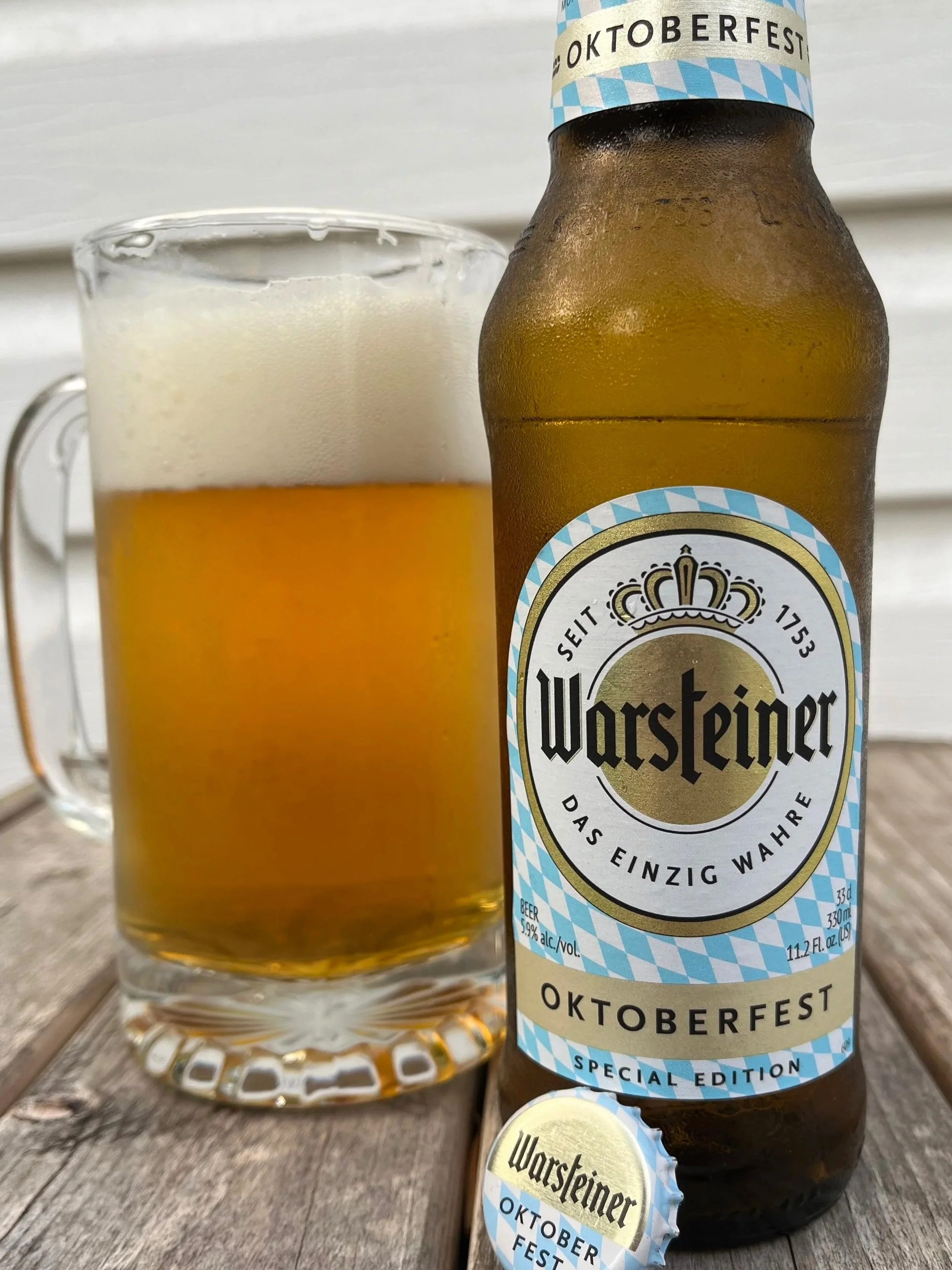 Is now serving @warsteiner Oktoberfest Bier as our 10th Tap 🍺