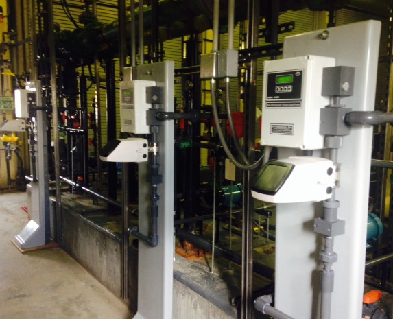 At the city’s 1200 MGD WTP, 15% hypo is fed at the main entry point to distribution shafts, at the rate of 1000-1200 GPD.