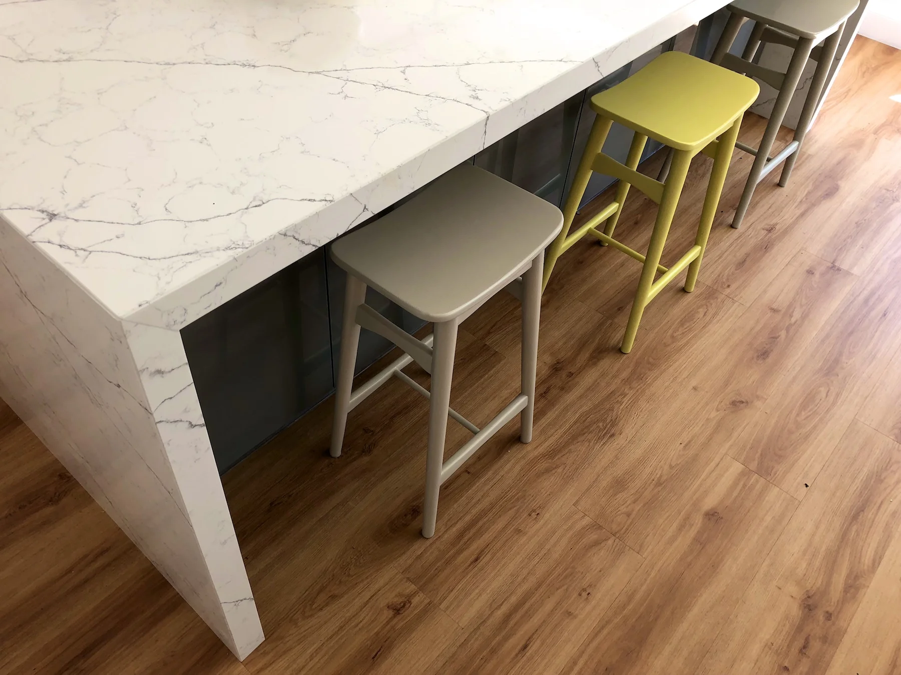 Quality True Handleless Kitchens Wokingham 911.jpg