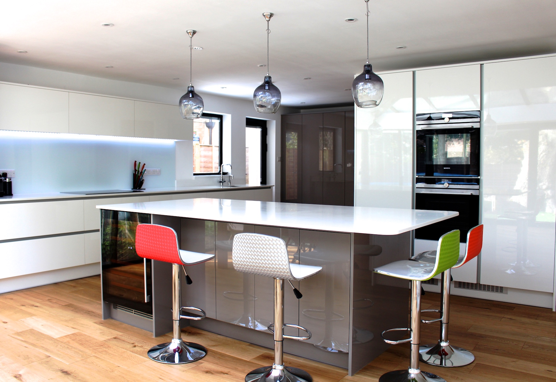 Bespoke True Handleless Kitchen Design Ascot 922.jpg