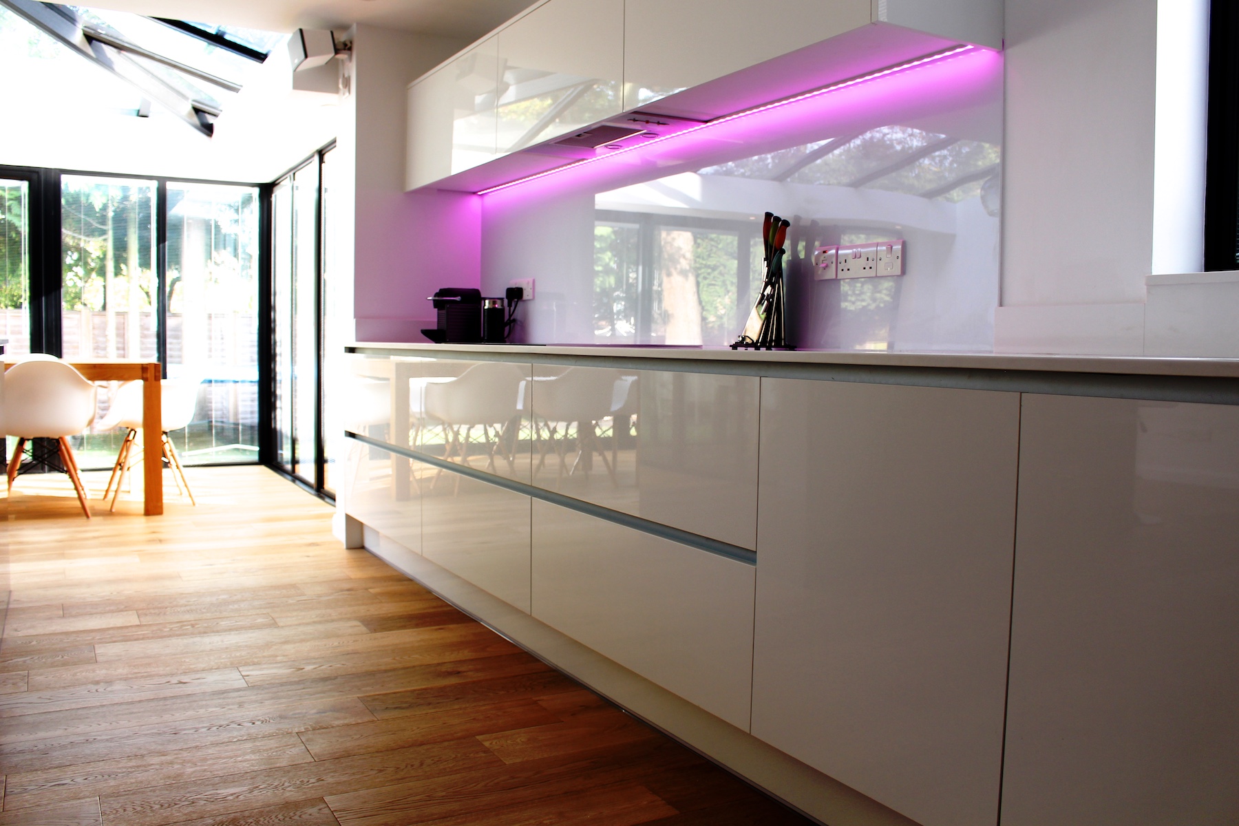 Bespoke True Handleless Kitchen Design Ascot 927.jpg