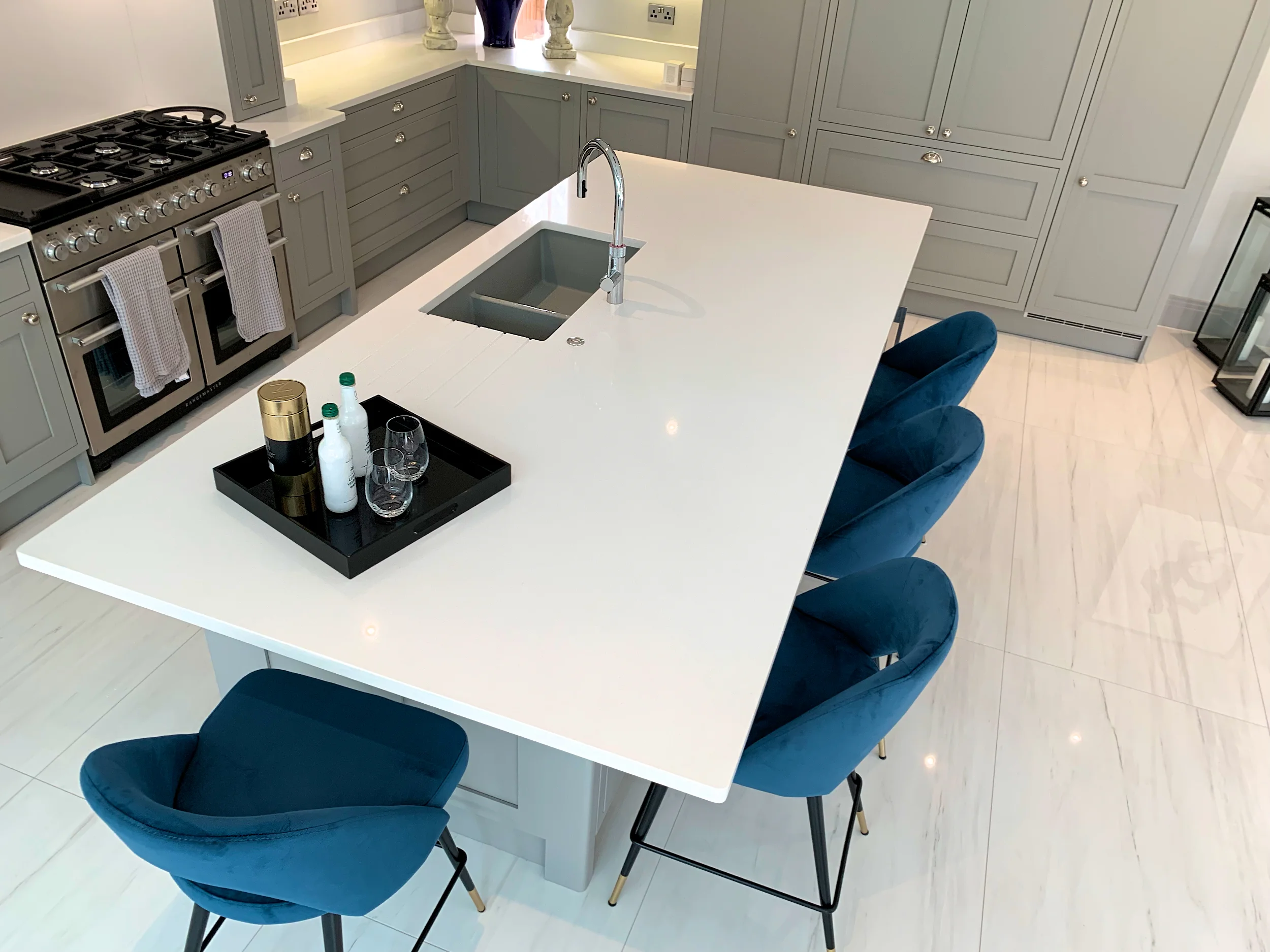 Feature Packed Contemporary Kitchen Egger Monochrome 1378.jpg