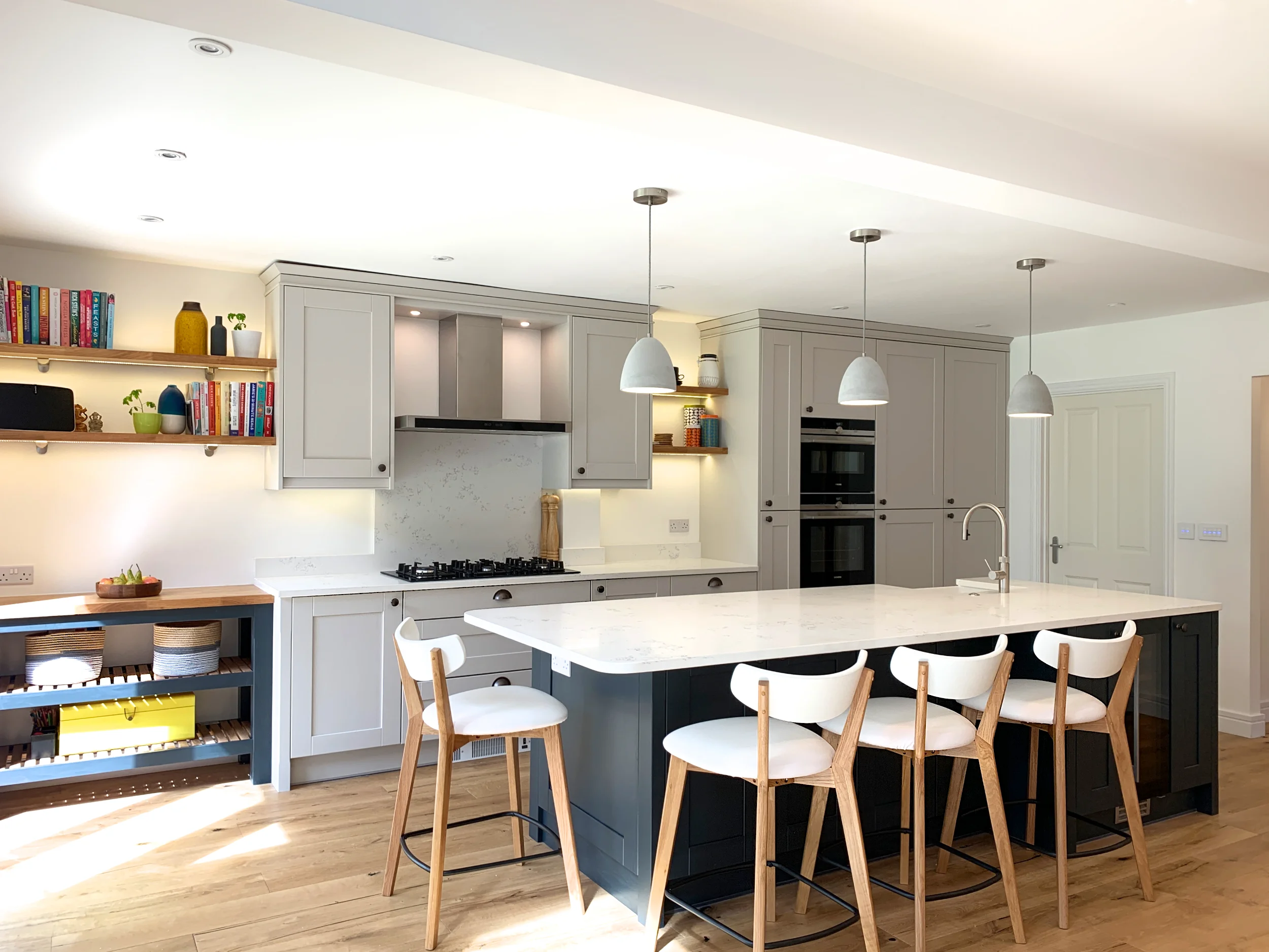 Distinctive Shaker Kitchen Wokingham Berkshire by Utopia Kitchens 1377.jpg
