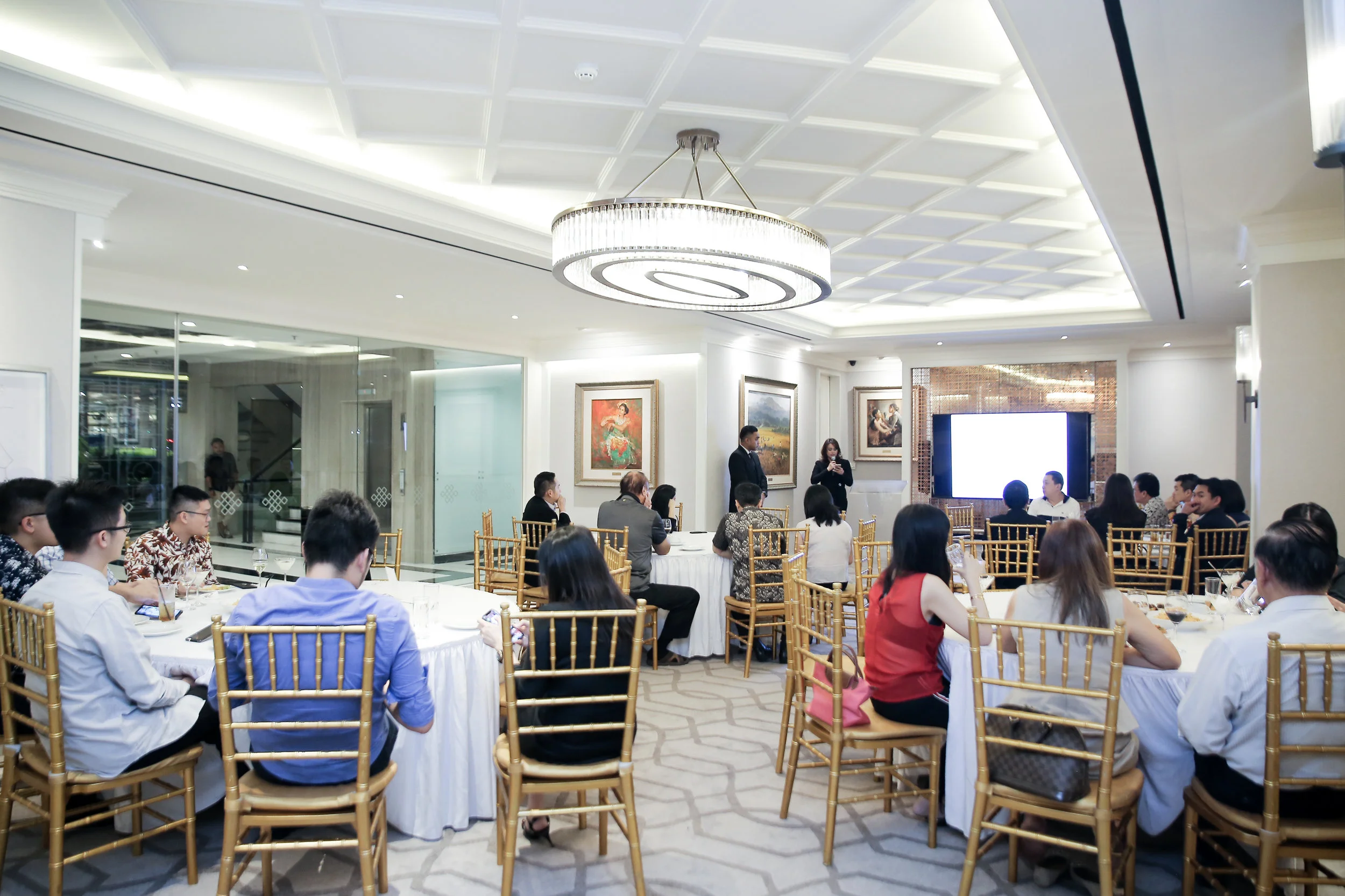 The Stature Jakarta X UOB Privilege Banking : “Global and Domestic Investment Market Outlook 2019“