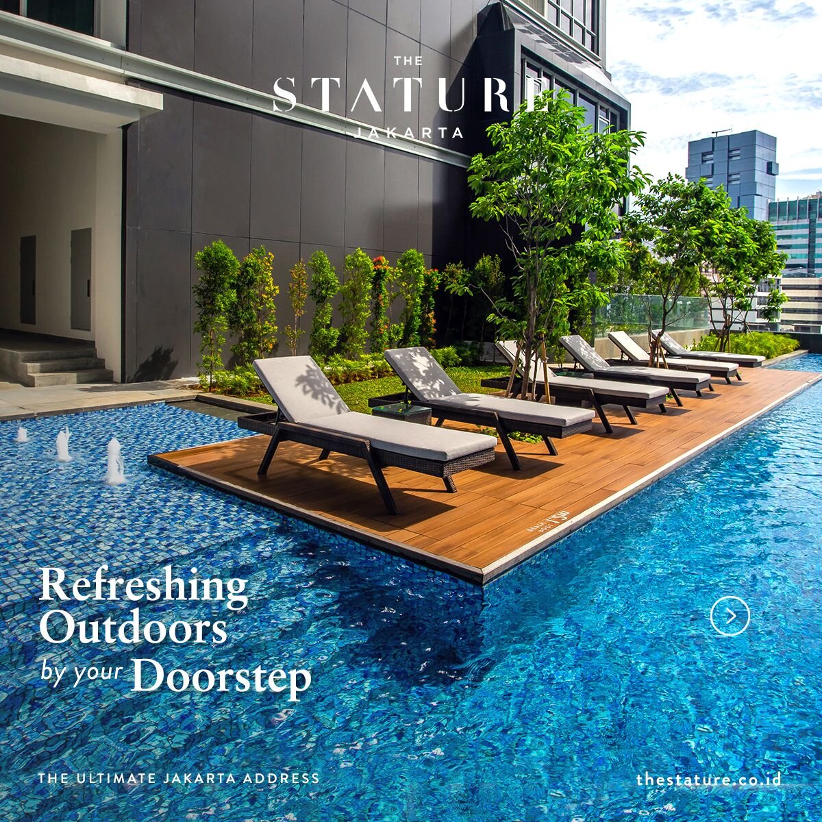 Step outside, your perfect day awaits!

At The Stature Jakarta, spending time outdoors has never been more enjoyable. Soak up the sunshine while enjoying the view, take a dip in the pool, or play with your little ones - the possibilities are plenty!
