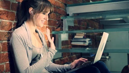 Woman on laptop.jpg