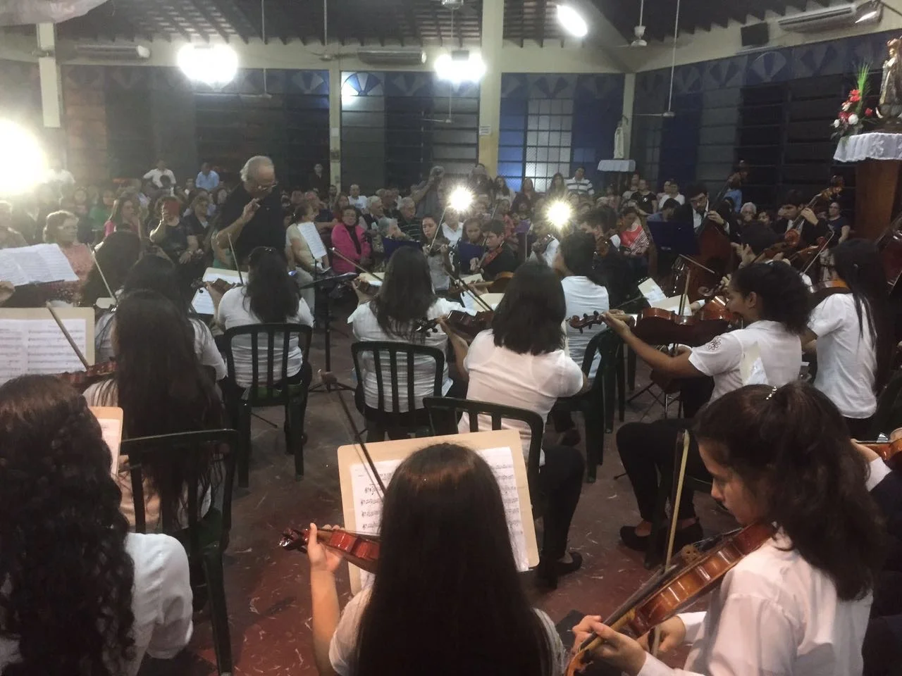 The Recycled Orchestra's first recital using the instruments donated by IBB, July 2016.