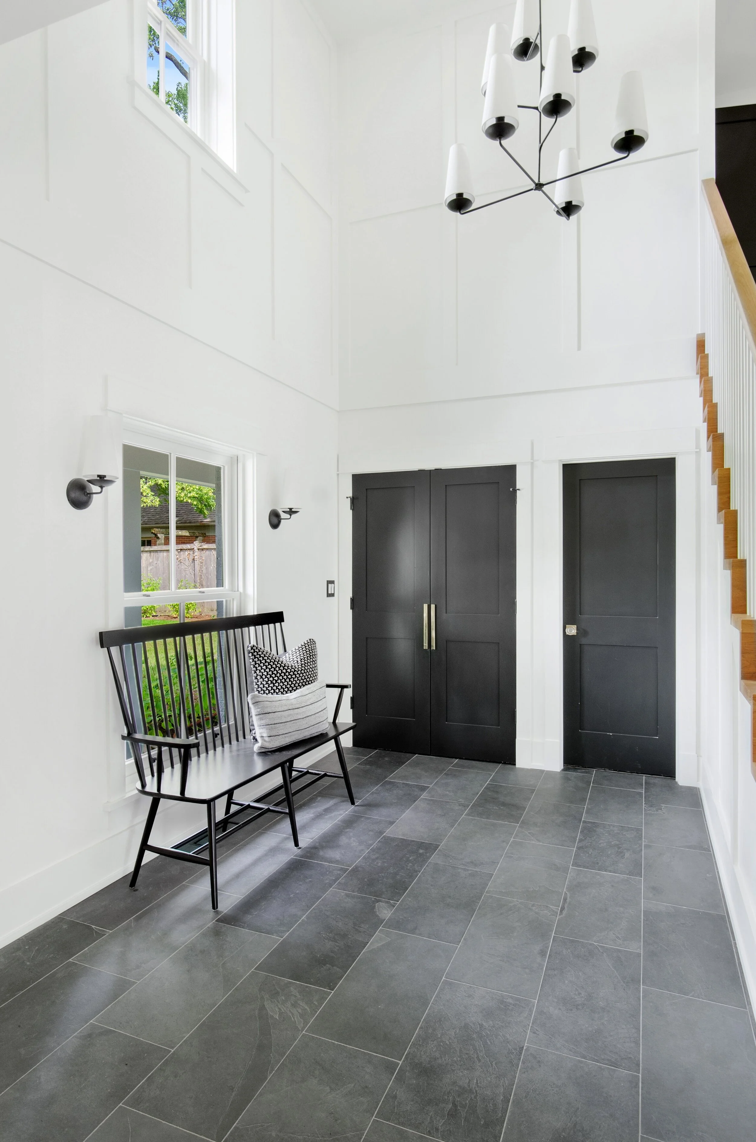 03_1360TrappLane_32_Foyer_HiRes.jpg