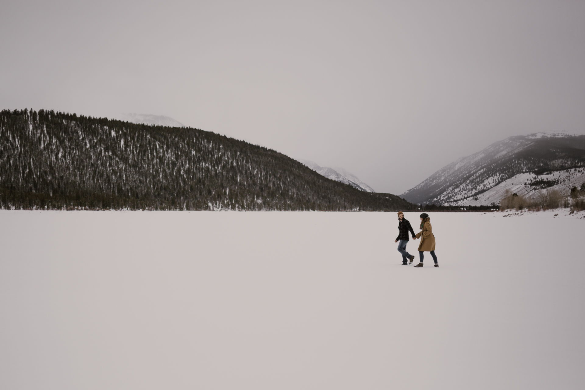 snowy-mountain-colorado-couples-shoot-1.jpg