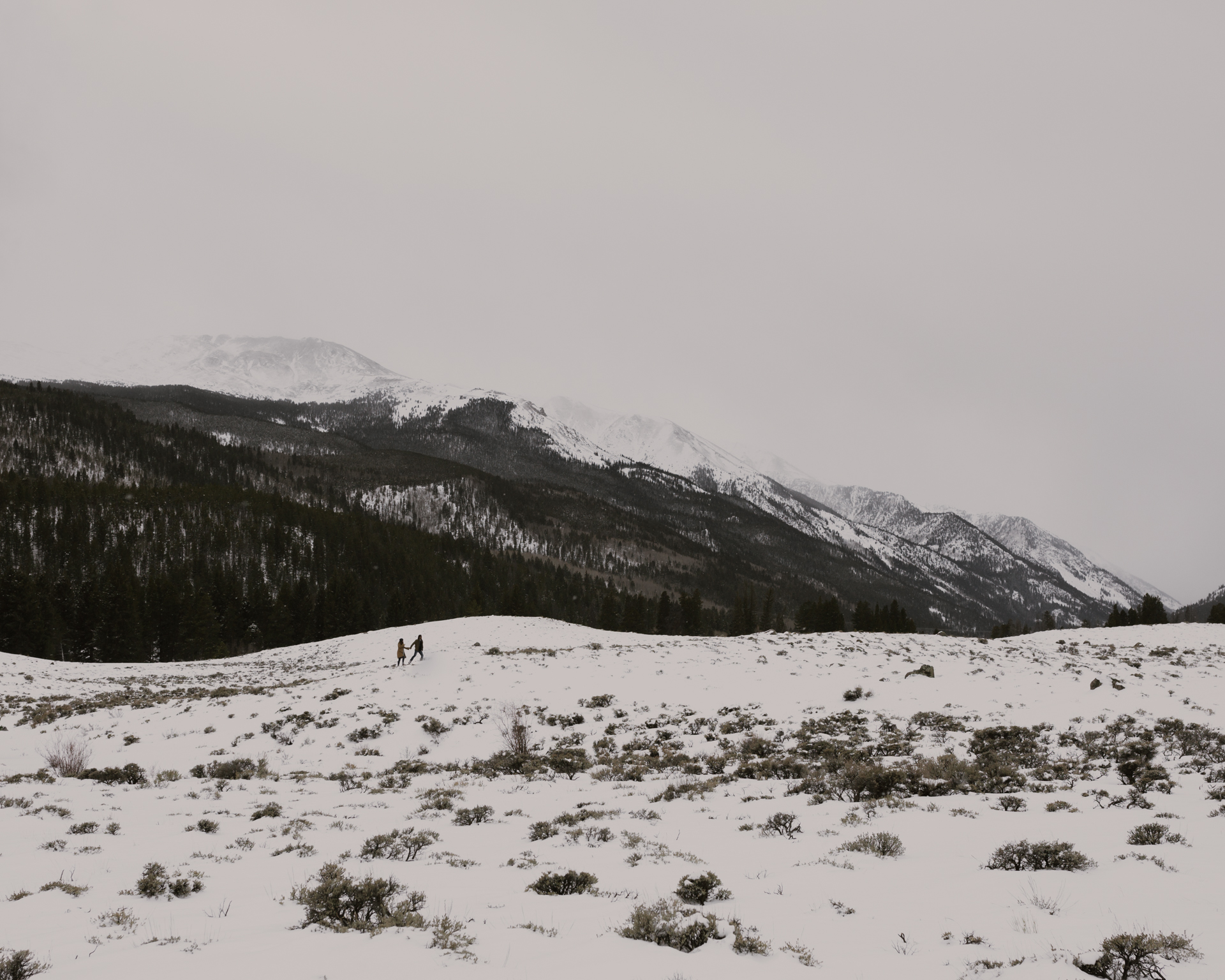 snowy-mountain-colorado-couples-shoot-17.jpg