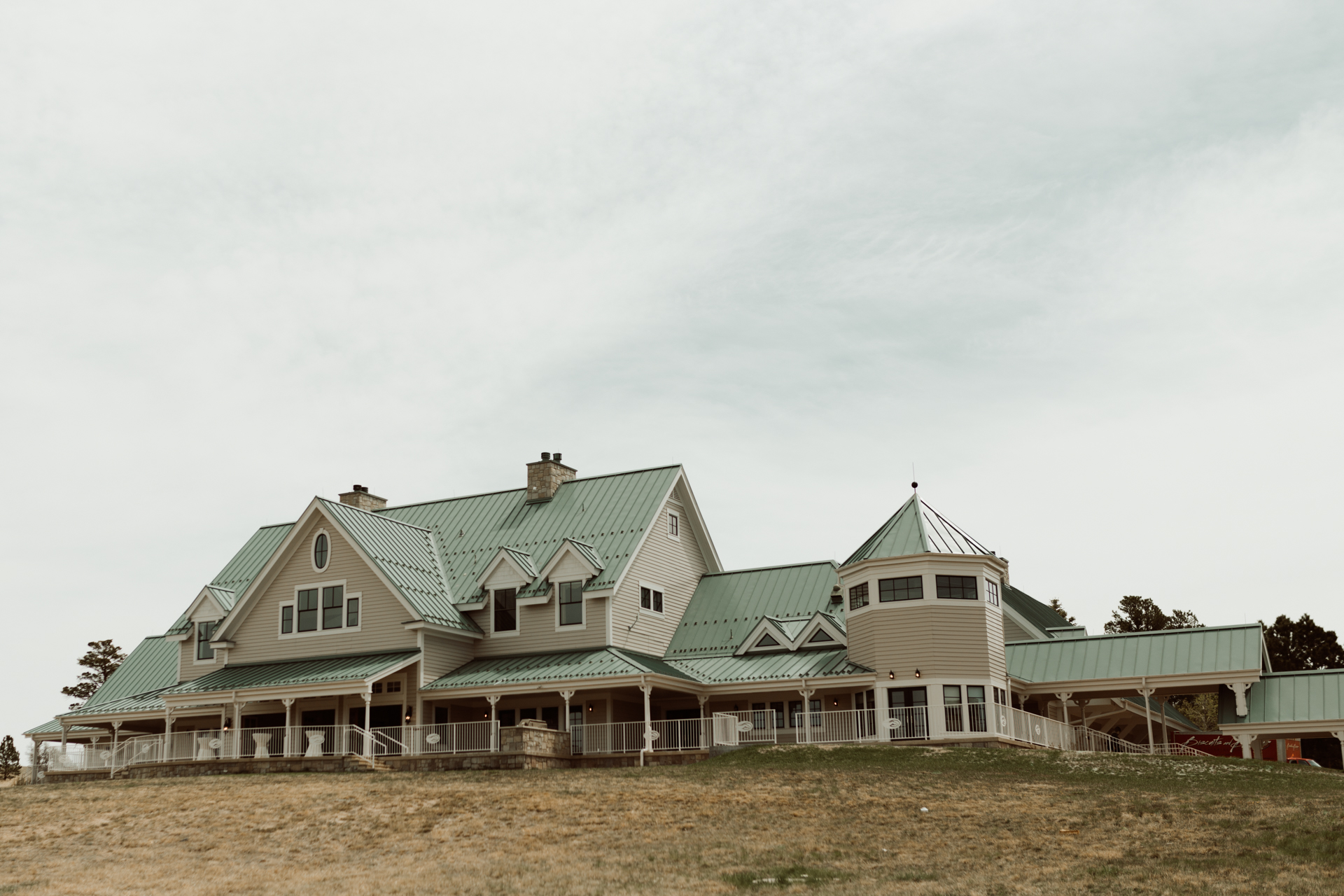 romantic_colorado_ranch_wedding-2.jpg