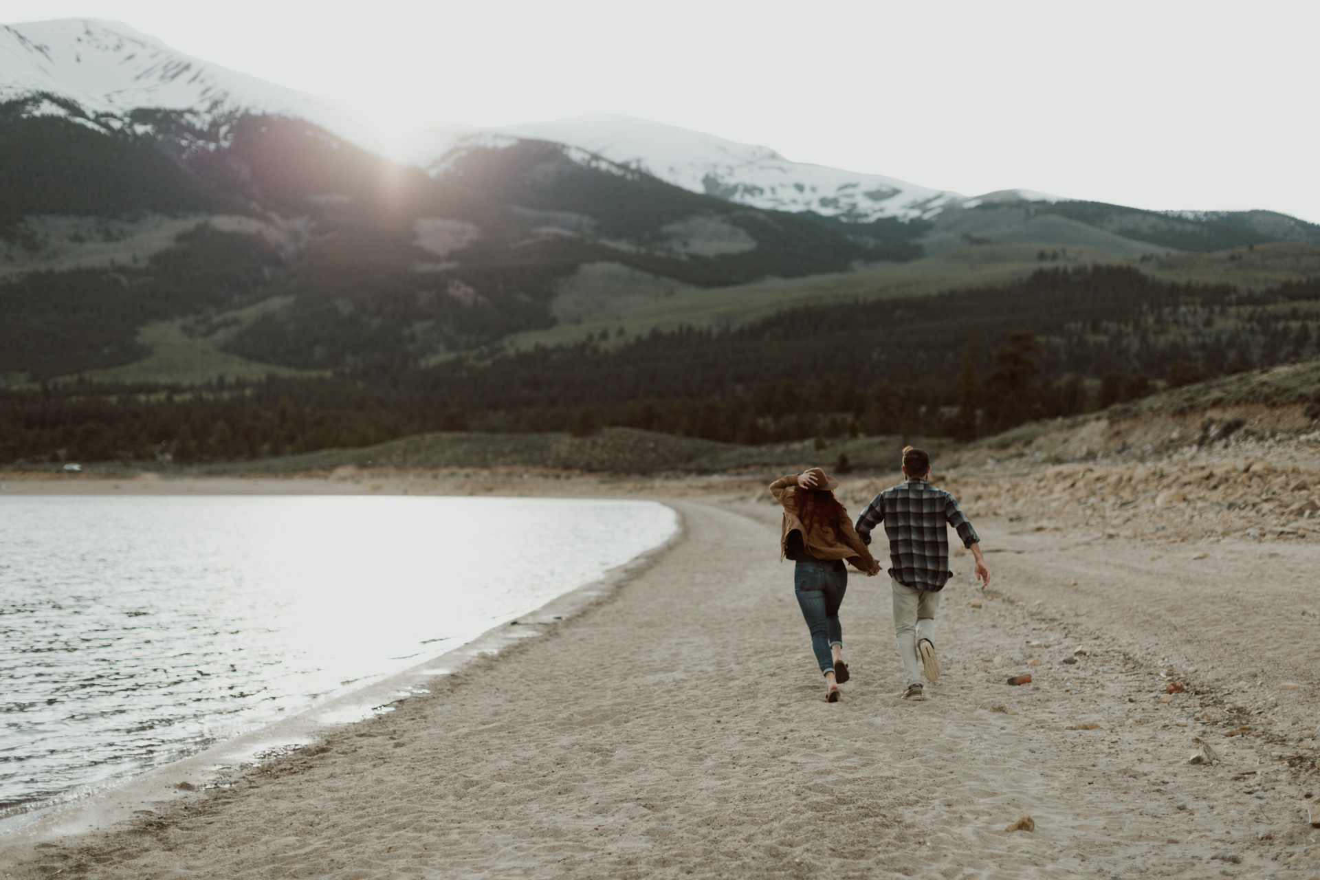 adventurous-colorado-mountain-lake-couples-shoot-1.jpg