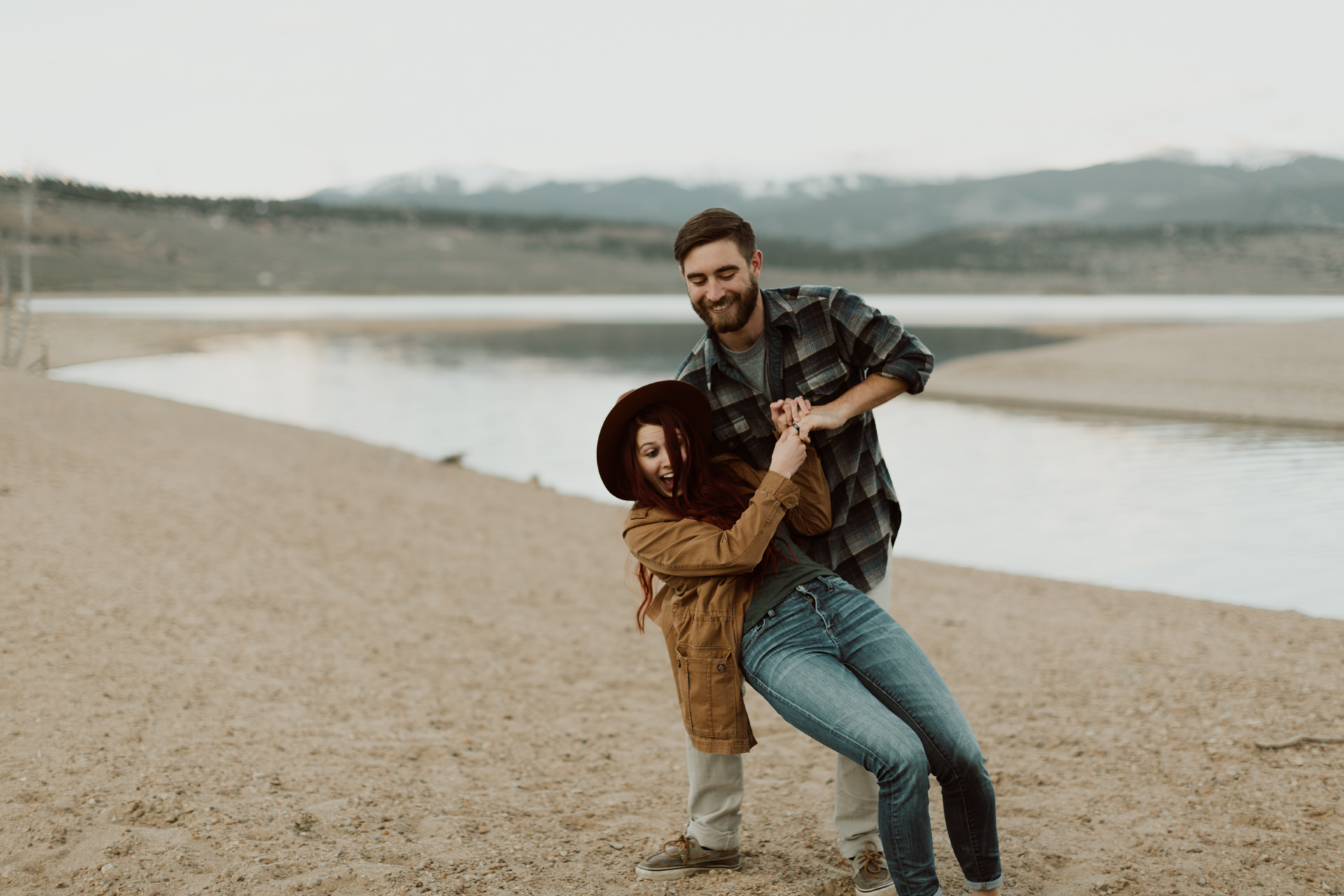 adventurous-colorado-mountain-lake-couples-shoot-19.jpg