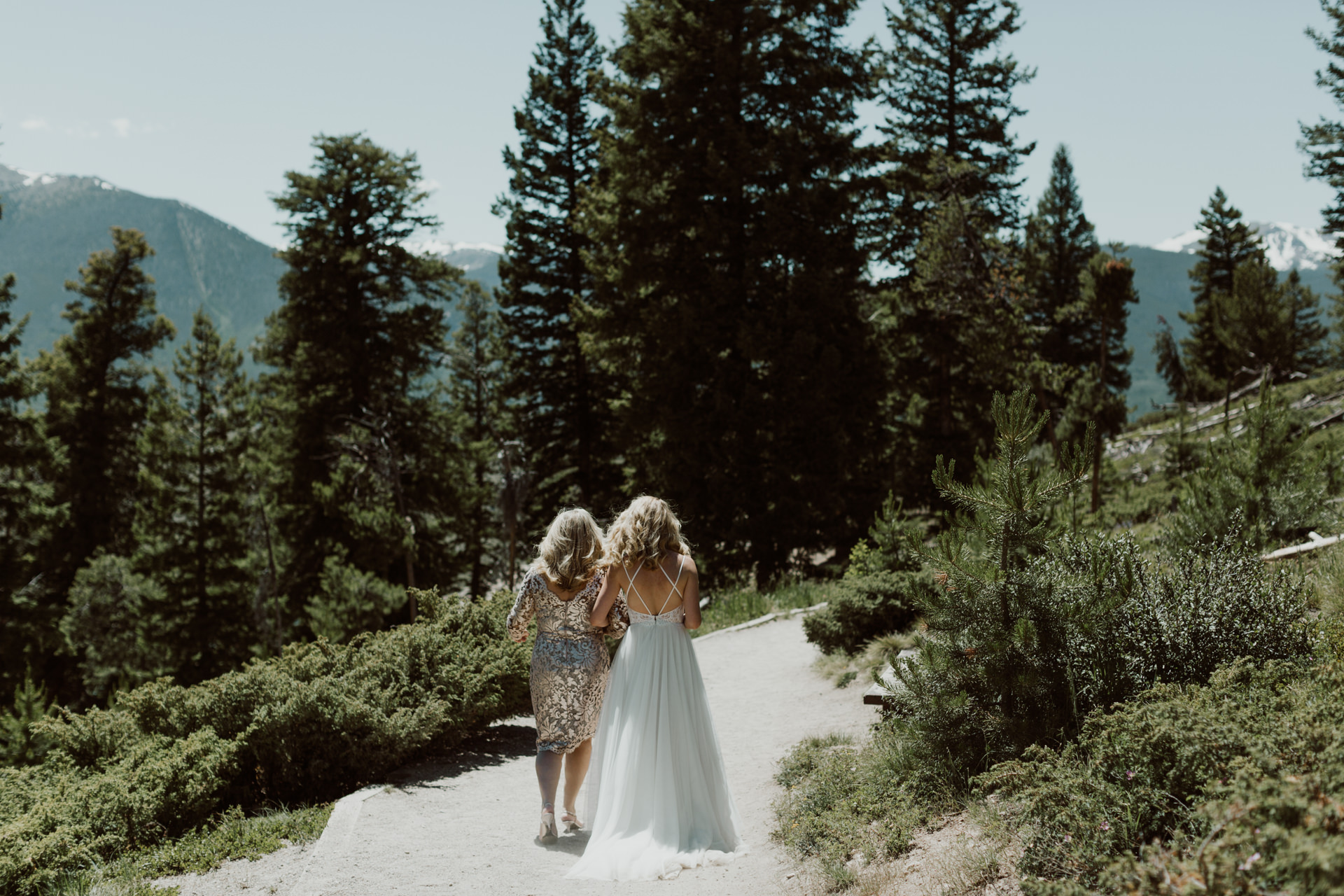 intimate-breckenridge-mountain-wedding-14.jpg