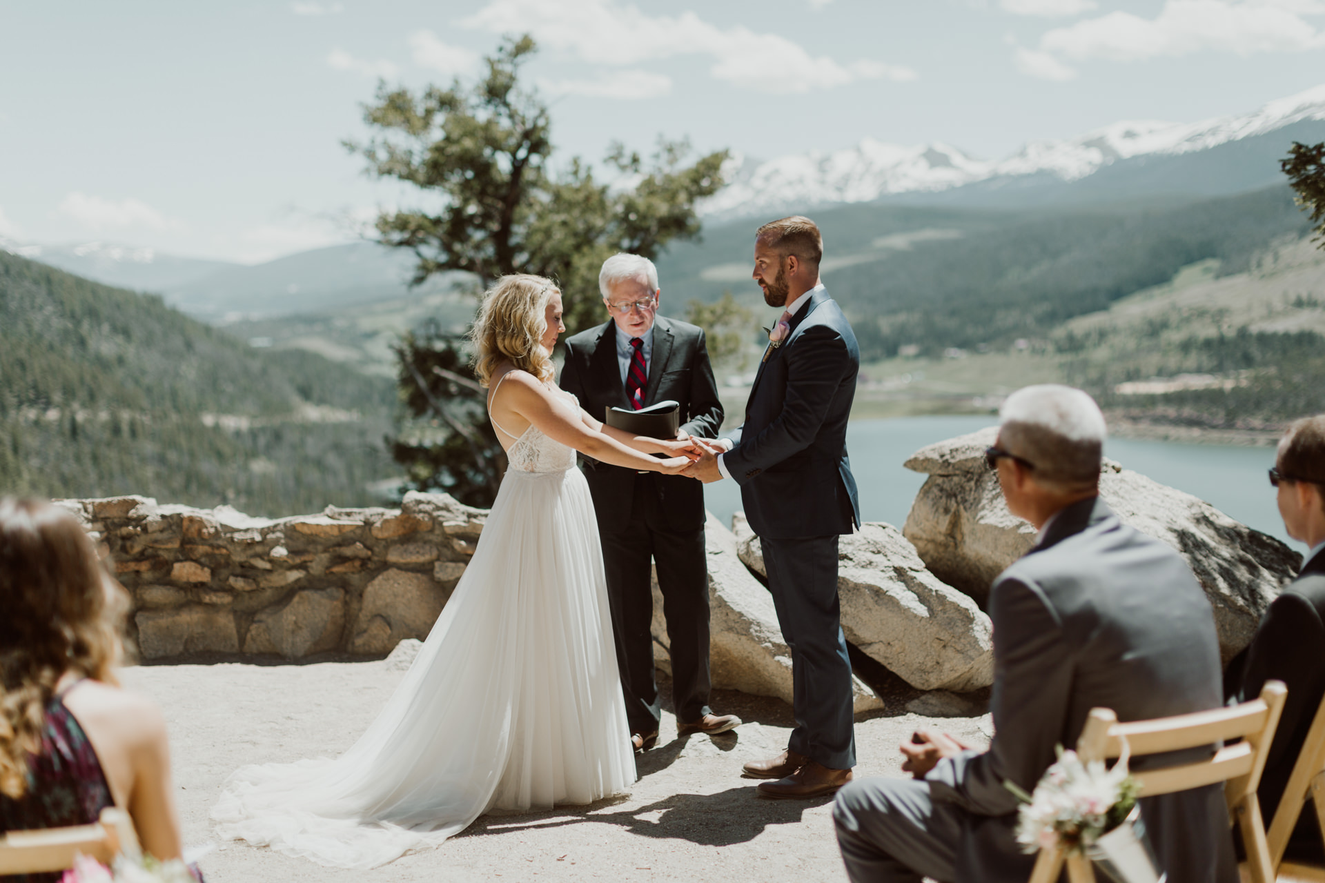 intimate-breckenridge-mountain-wedding-16.jpg