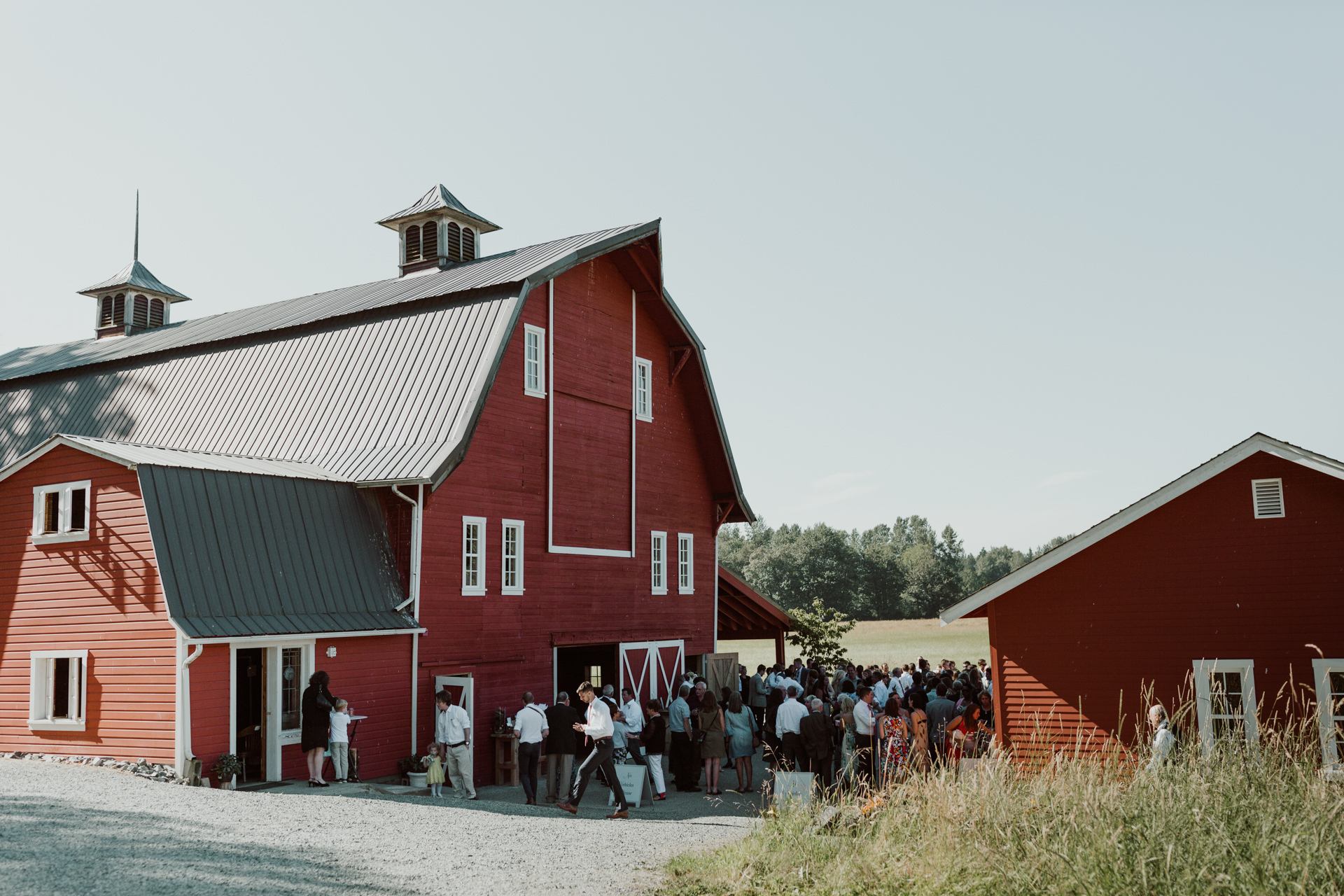 marionfield-farm-washington-barn-wedding-41.jpg
