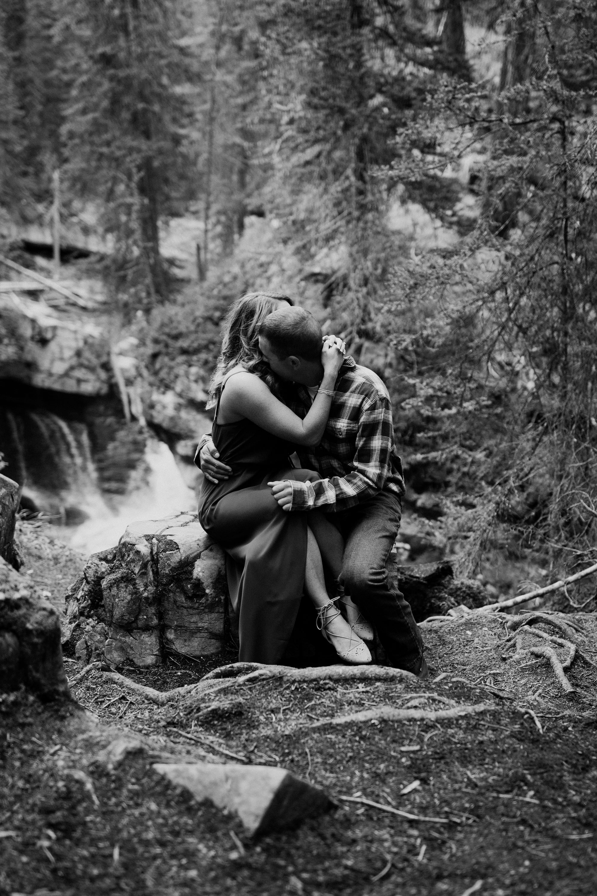 banff-engagements-destination-wedding-photographer-15.jpg