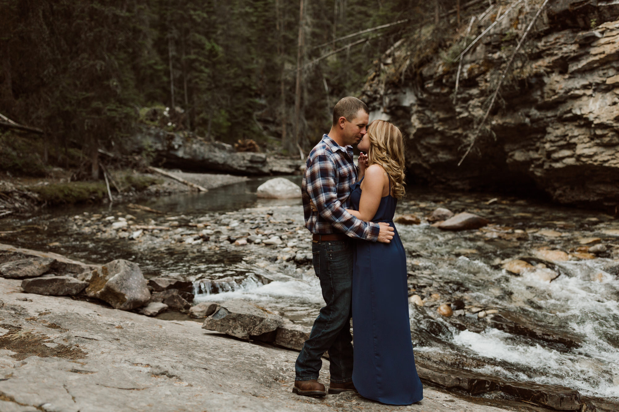 banff-engagements-destination-wedding-photographer-30.jpg