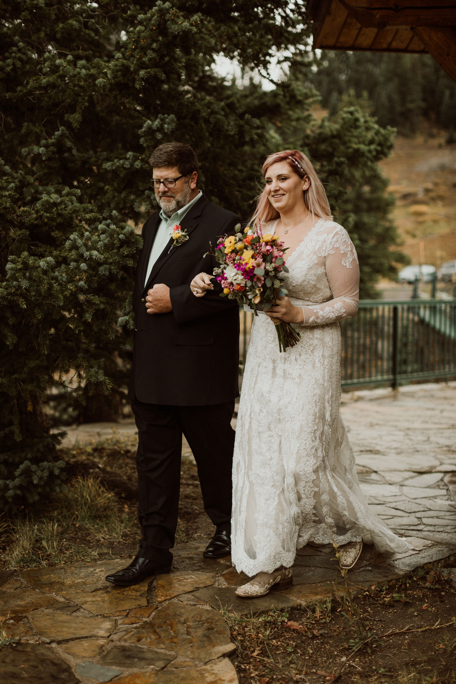 colorado-elopement-photographer-puente-cabin-34.jpg