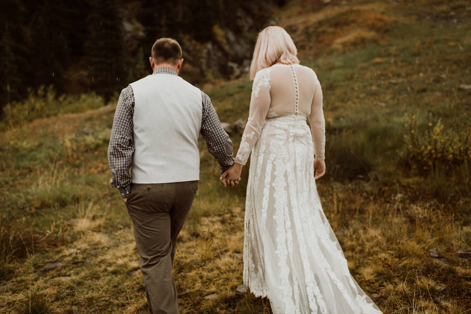 colorado-elopement-photographer-puente-cabin-59.jpg