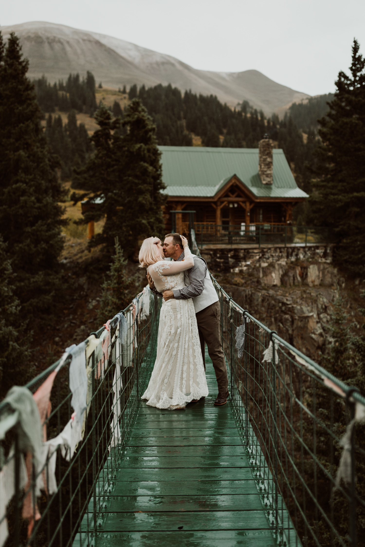 colorado-elopement-photographer-puente-cabin-58.jpg