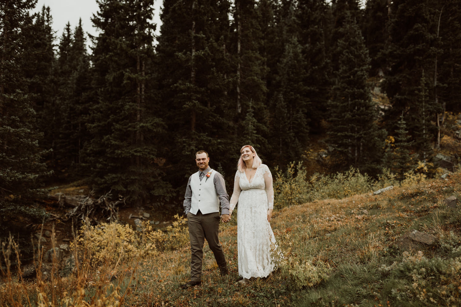 colorado-elopement-photographer-puente-cabin-66.jpg