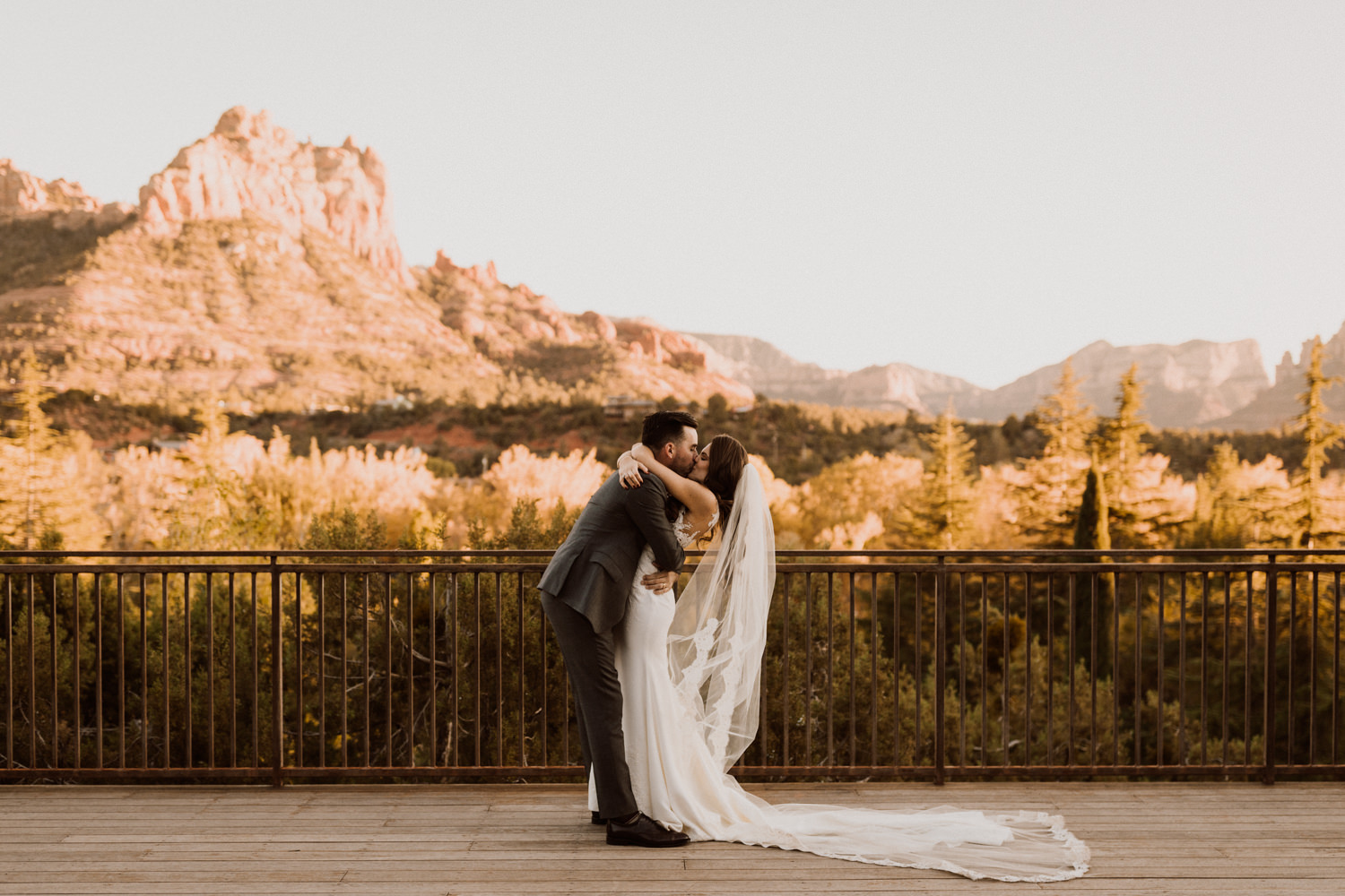 32_intimate-sedona-arizona-wedding-47.jpg