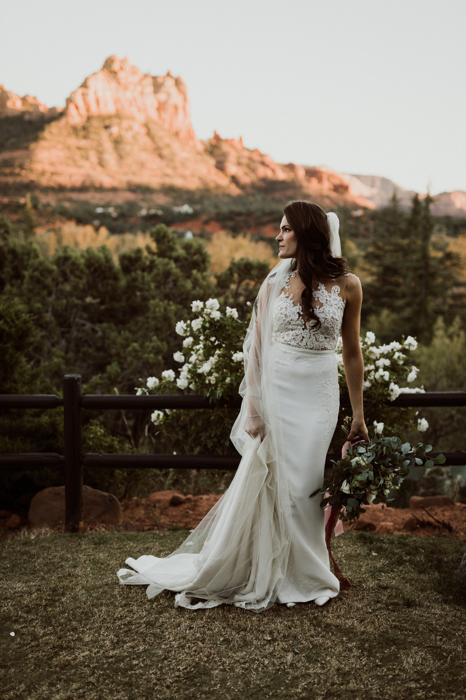 38_intimate-sedona-arizona-wedding-57.jpg