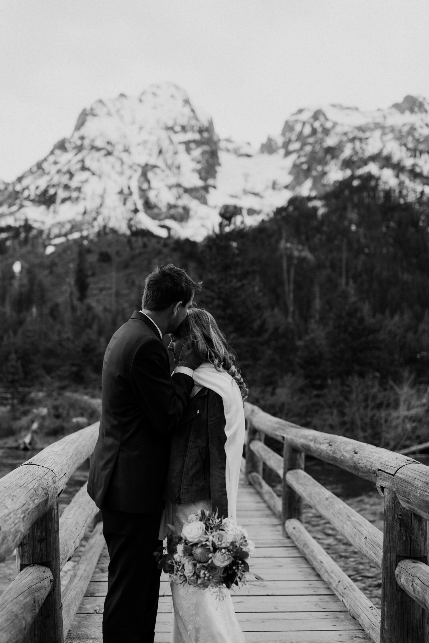 54_intimate-adventurous-wedding.jpg