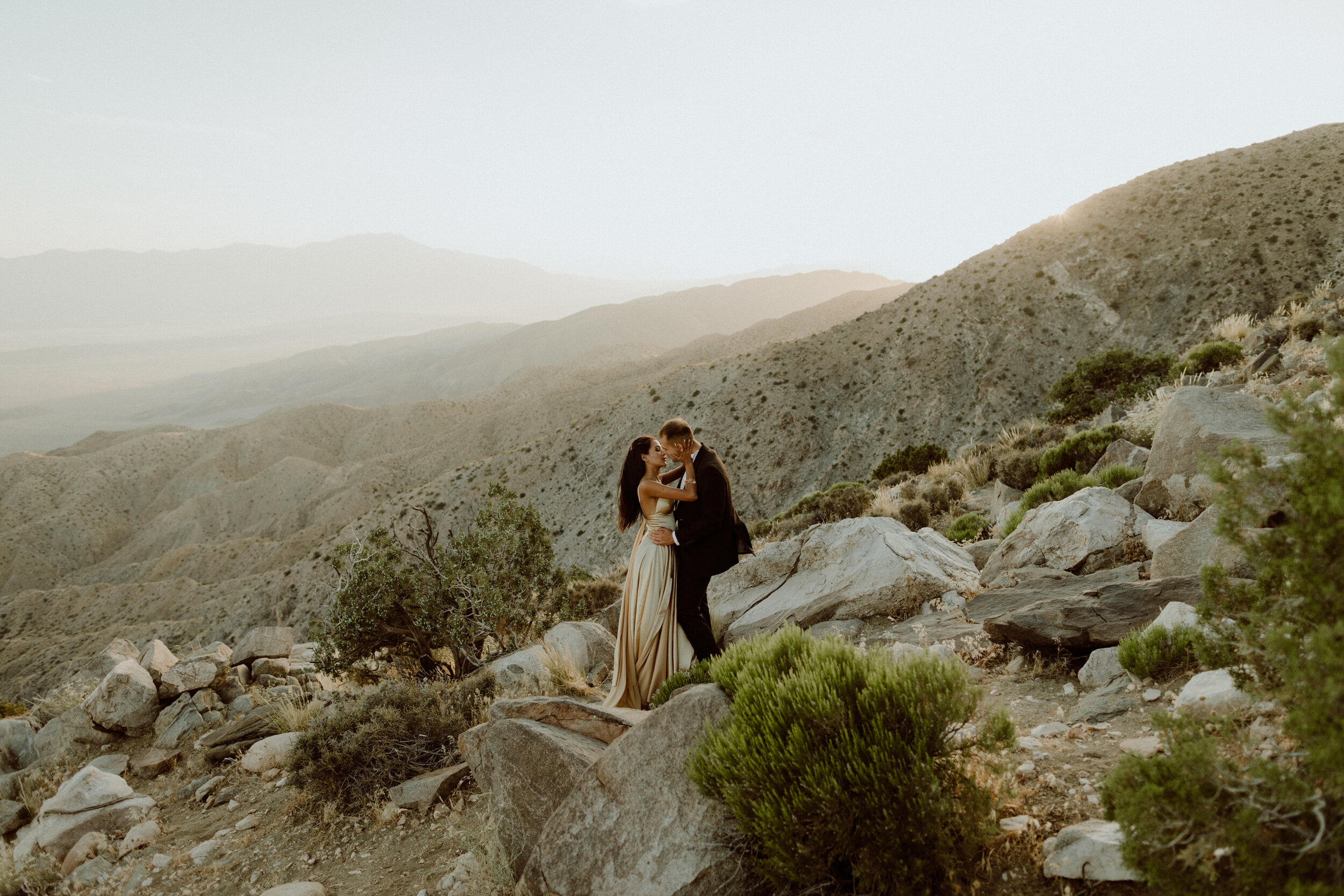 Majo + Chris. Elopement in Joshua Tree.