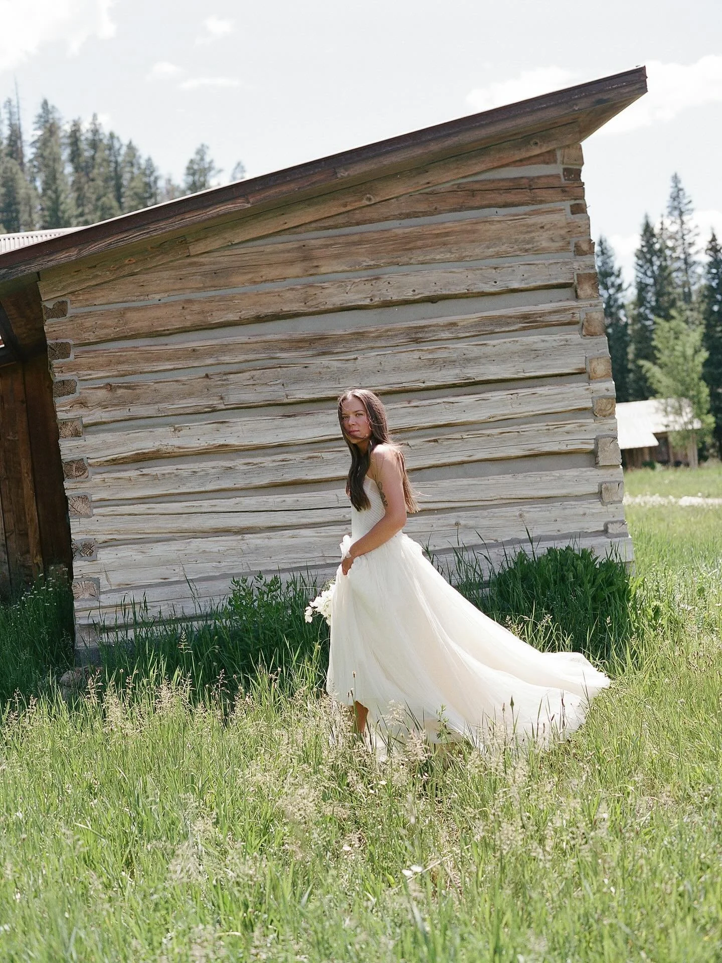 Danielle Frankel + Khaite + Dunton Hot Springs + medium format

somehow that combination just feels good

&mdash;

@lovethisdayevents 
@daniellefrankelbride @daniellefrankelstudio 
@khaite_ny 
@duntonhotsprings