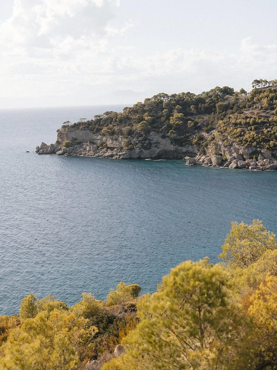 dreaming of a Grecian summer.

@vicmonfort 
@yayakispetses