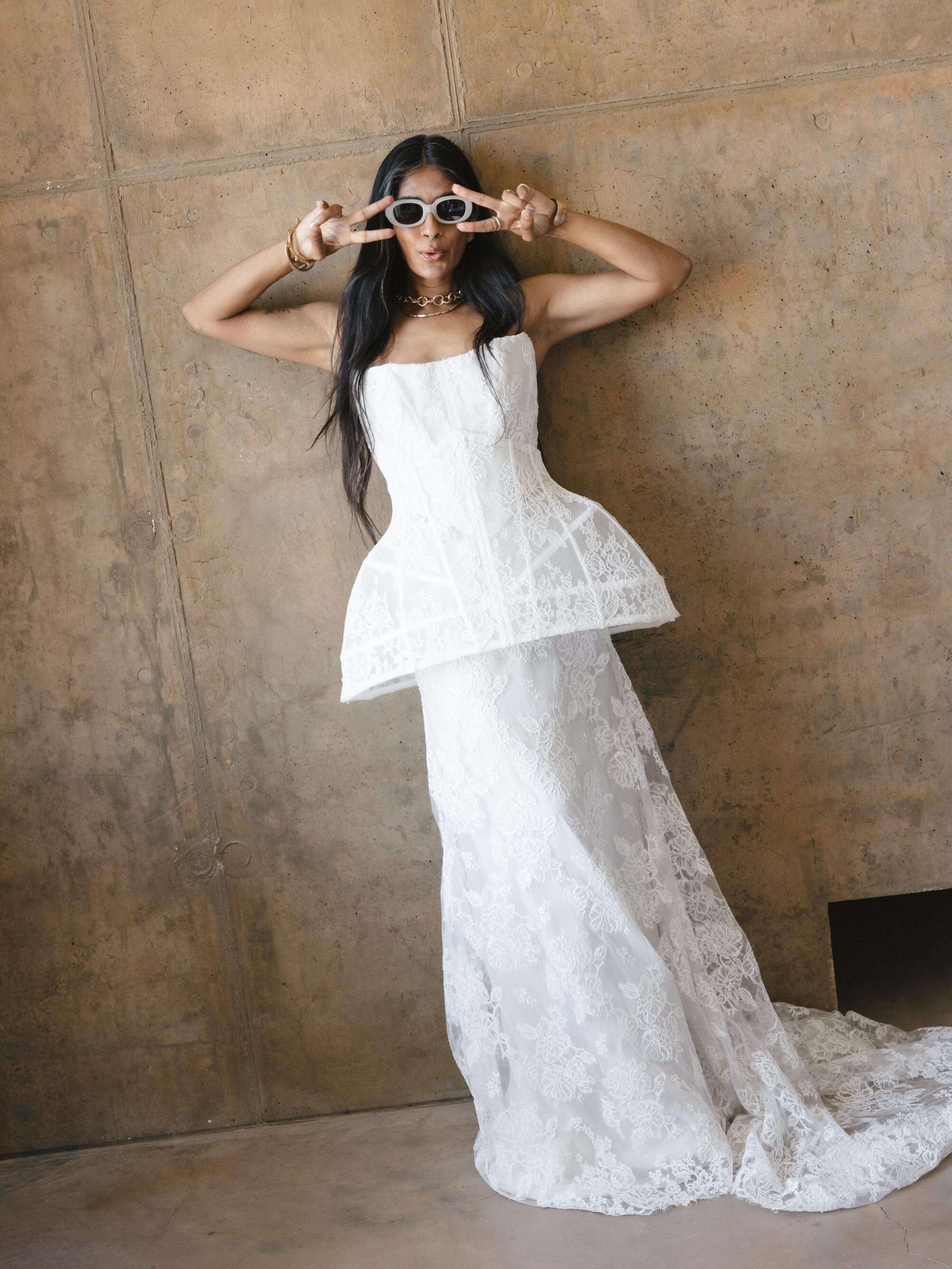 truly, there is no where in the world like the Mojave desert. 

a collaboration between a handful of creatives, this shoot served to give us all one big, juicy deep breath in before we all head off into wedding season in places all over the world. a 