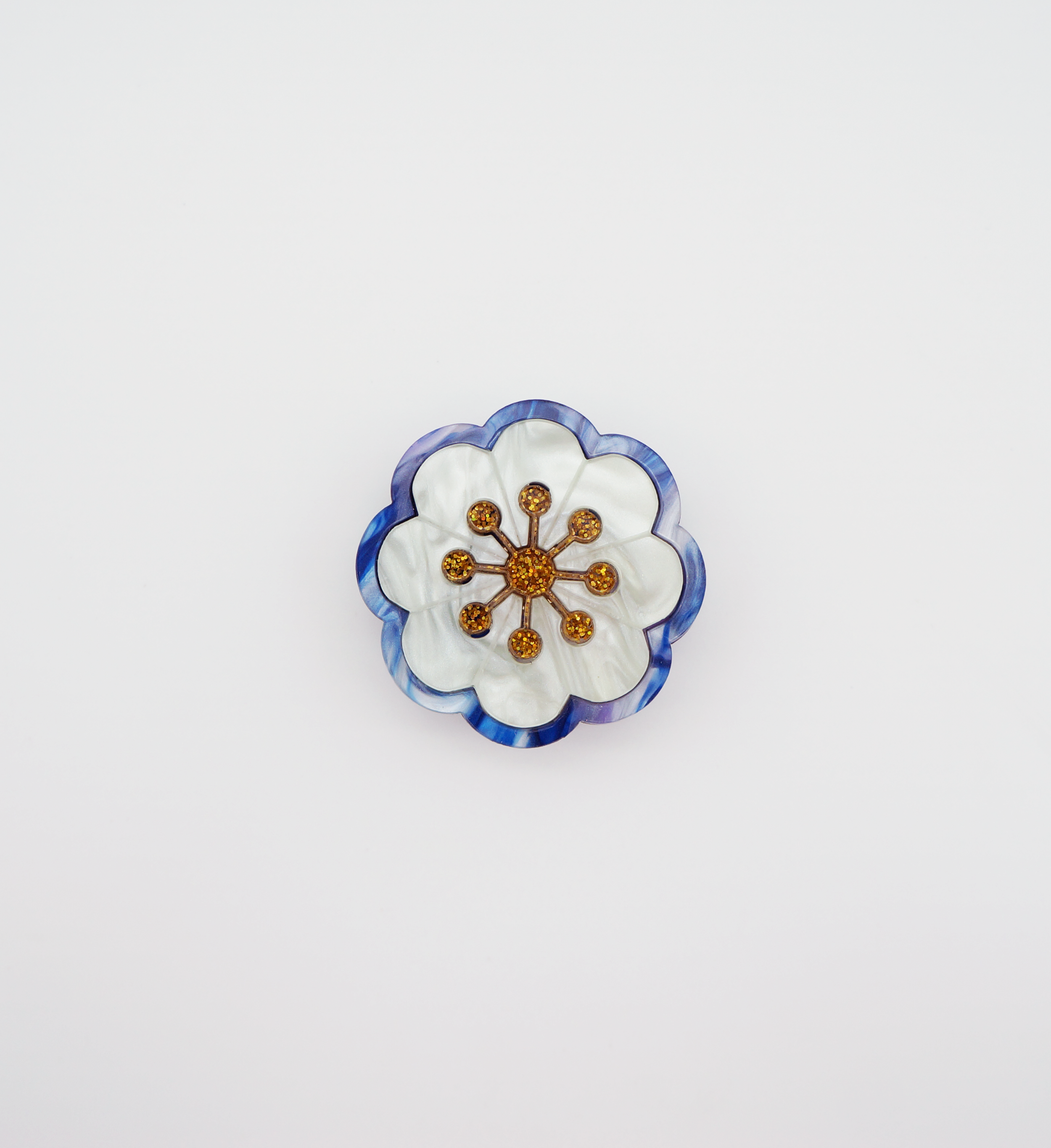 Anemone charm.png