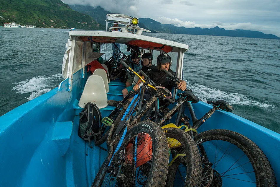 atitlan-boat-IMG_8973.jpg