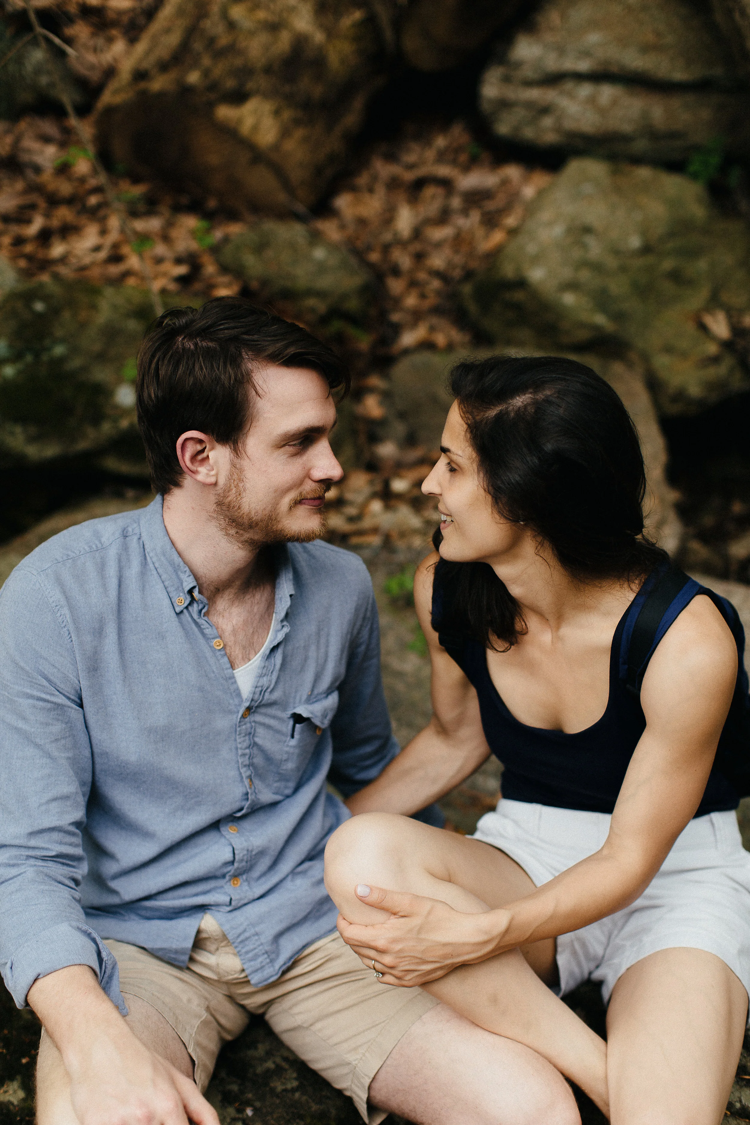17_04_27_Alison+Chris_esession_0133.jpg