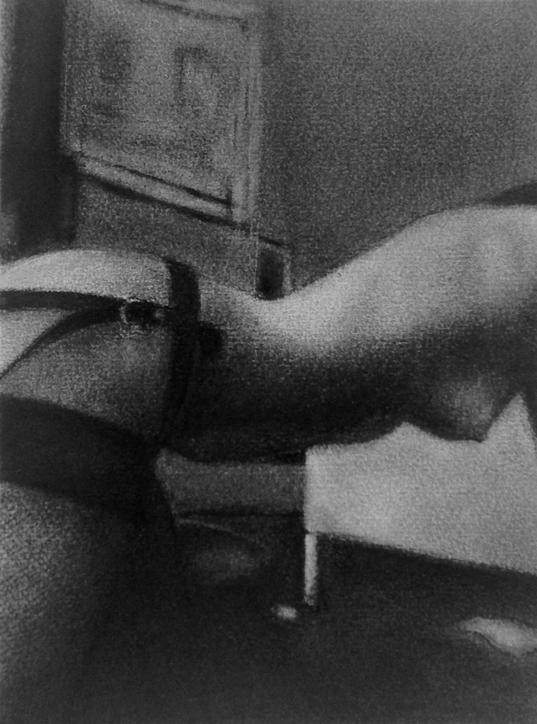 Bended - charcoal and black stone on paper, 2016 - 14x19cm (Copy)