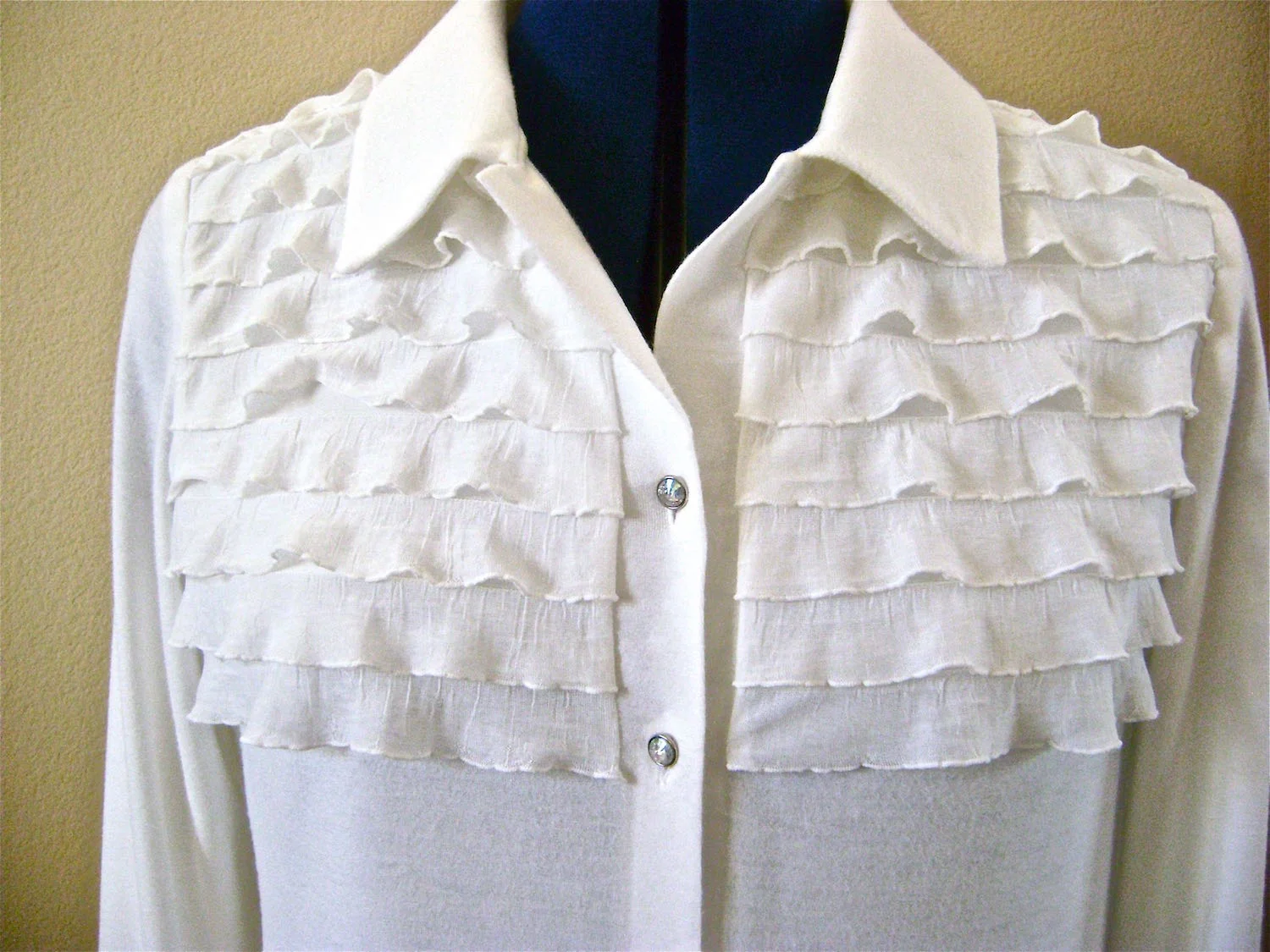 1/4" pleats spaced 1/2" apart