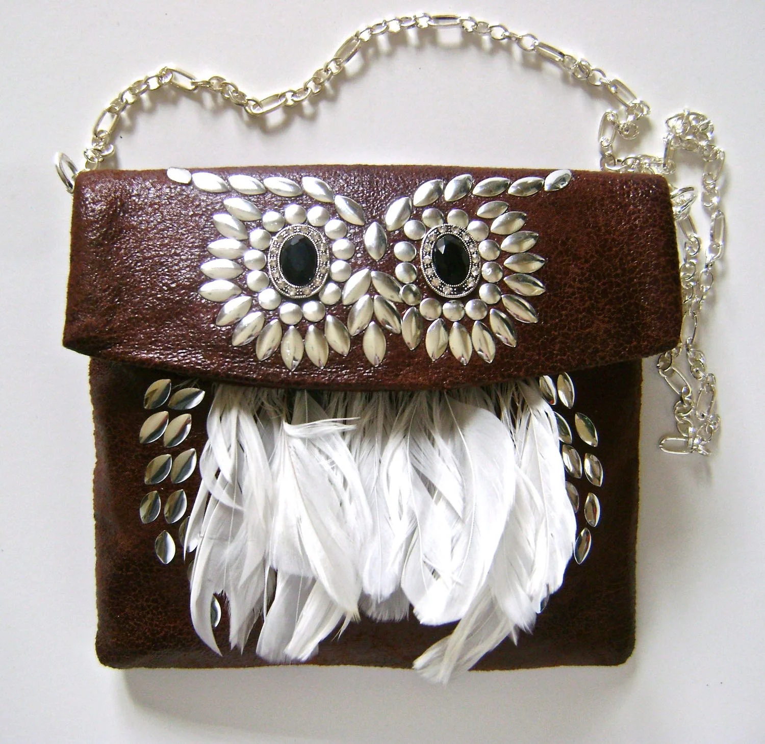 measures 6" x 6.50"