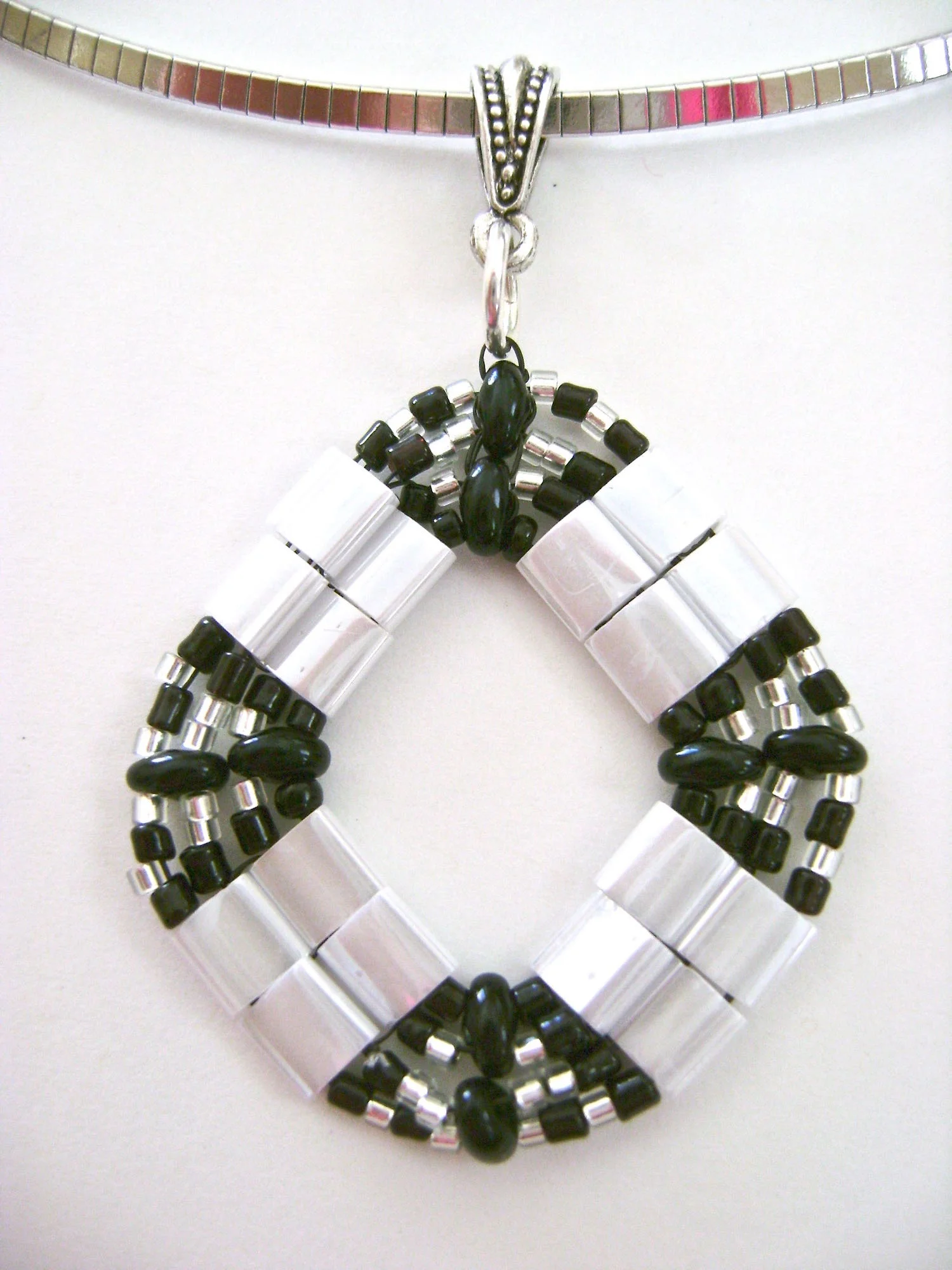 pendant measures 1.25