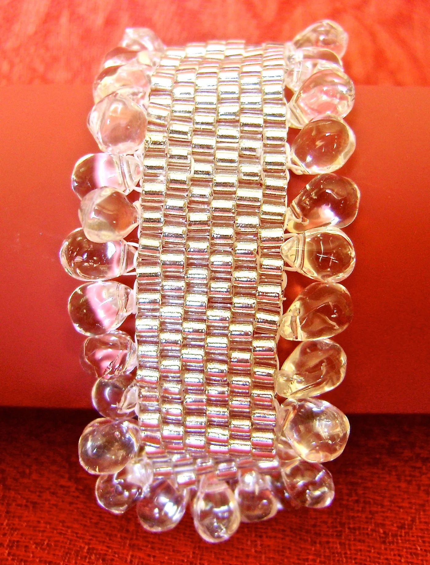 bracelet measures 6.50"